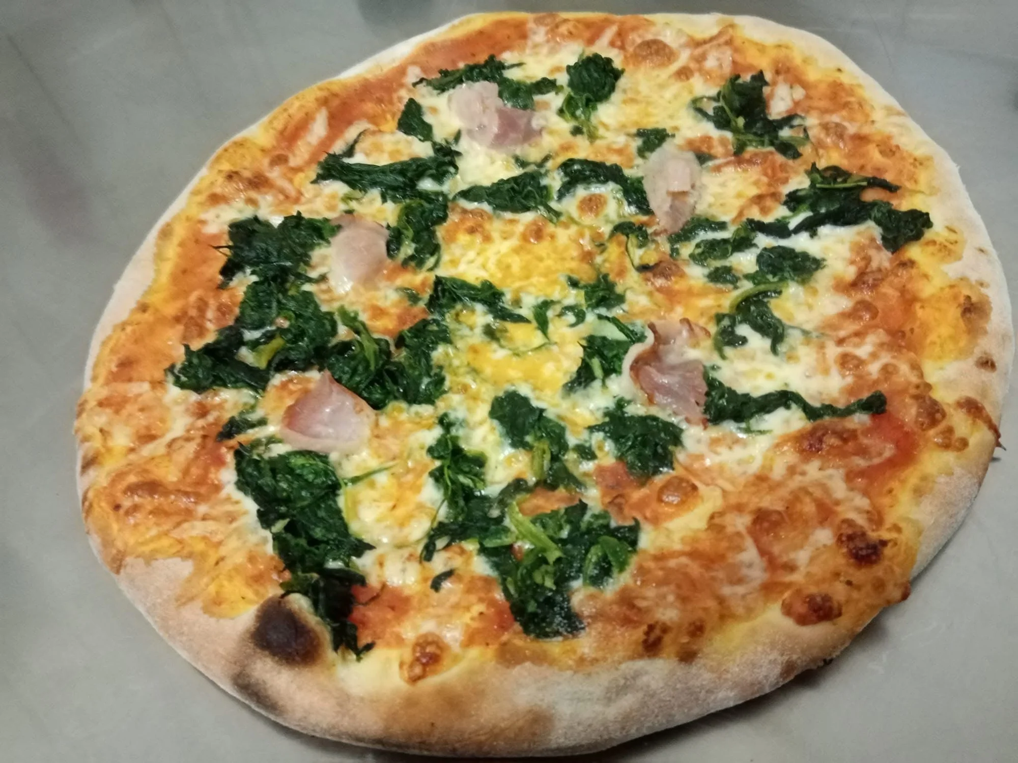 Až 3 pizzy o velikosti 32 cm podle výběru i s nápojem a rozvozem