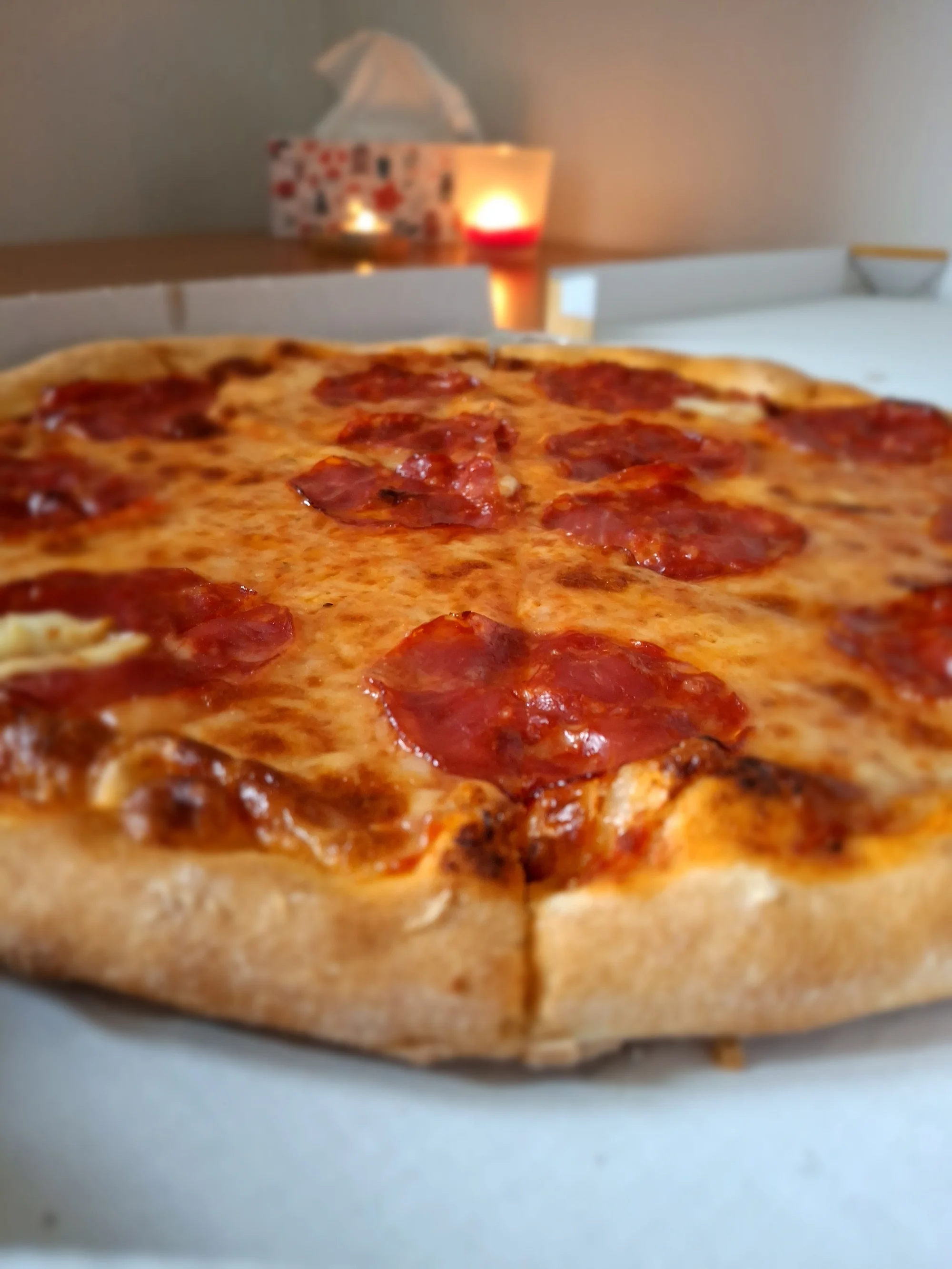 Až 3 pizzy o velikosti 32 cm podle výběru i s nápojem a rozvozem