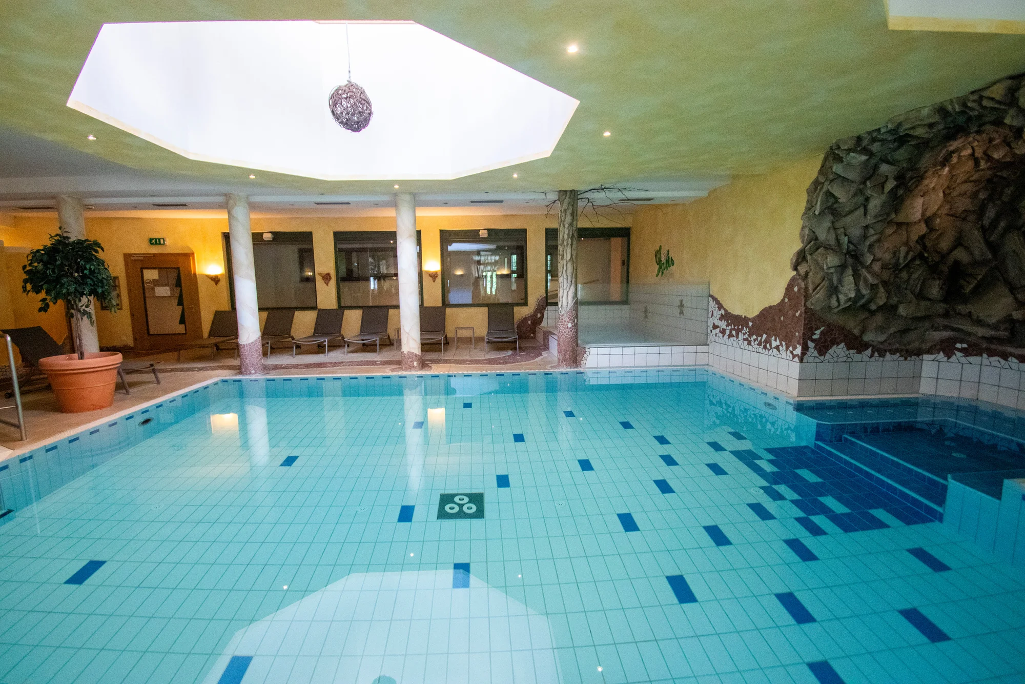 Pobyt v Tyrolsku: 4* hotel se snídaní, neomezeně wellness a sauny, vyžití pro děti