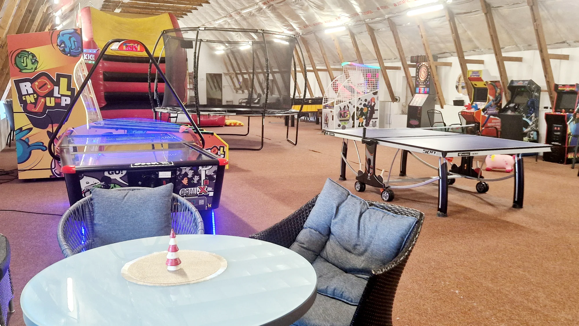 Relax pro pár i rodinu v Pekle Čertovina: pobyt v Kocourkově vhodný i pro seniory, polopenze, wellness, animace a herna pro děti