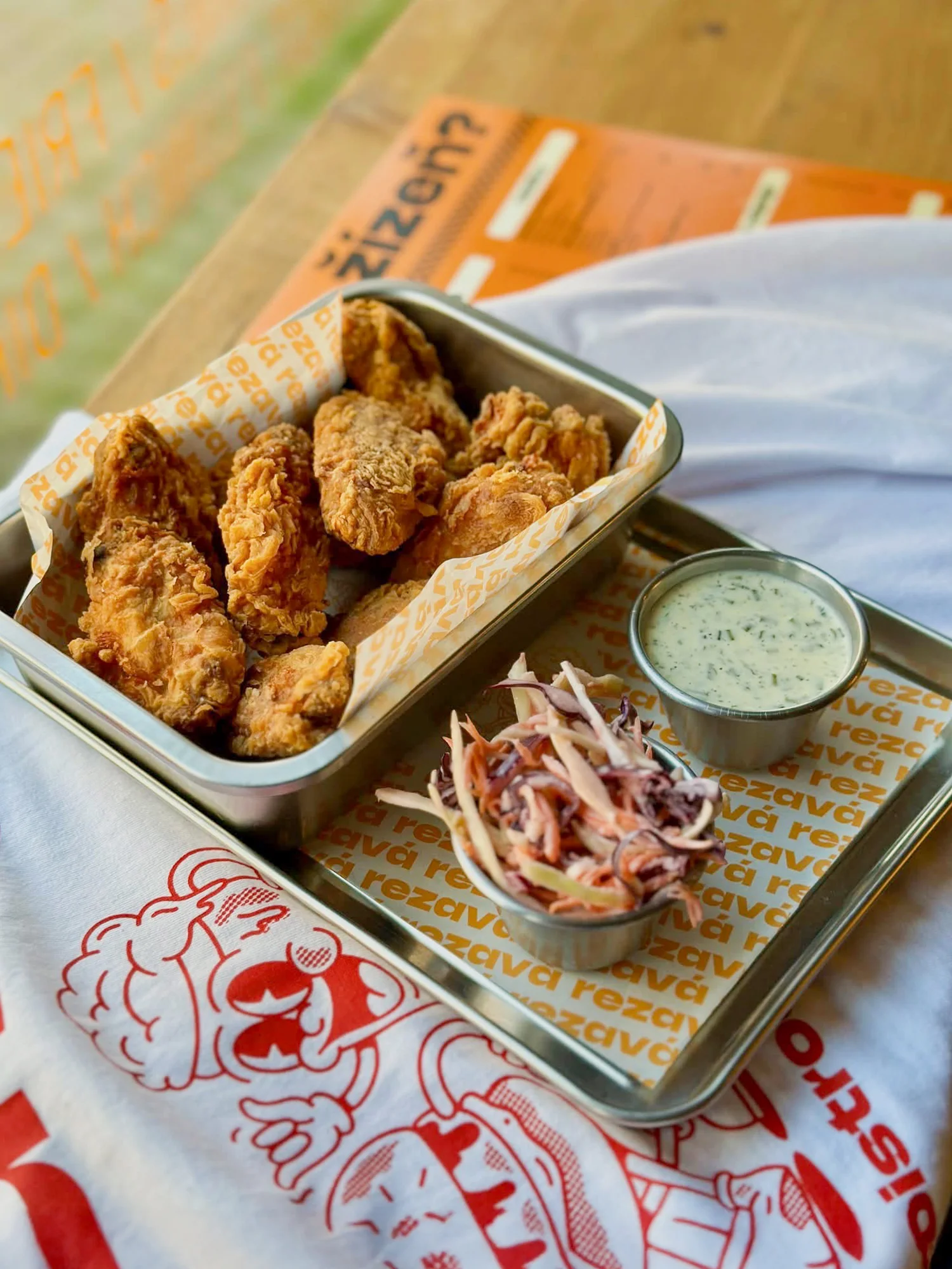 Otevřené vouchery na 500-1500 Kč: burgery, kuře v tempuře i trhané vepřové