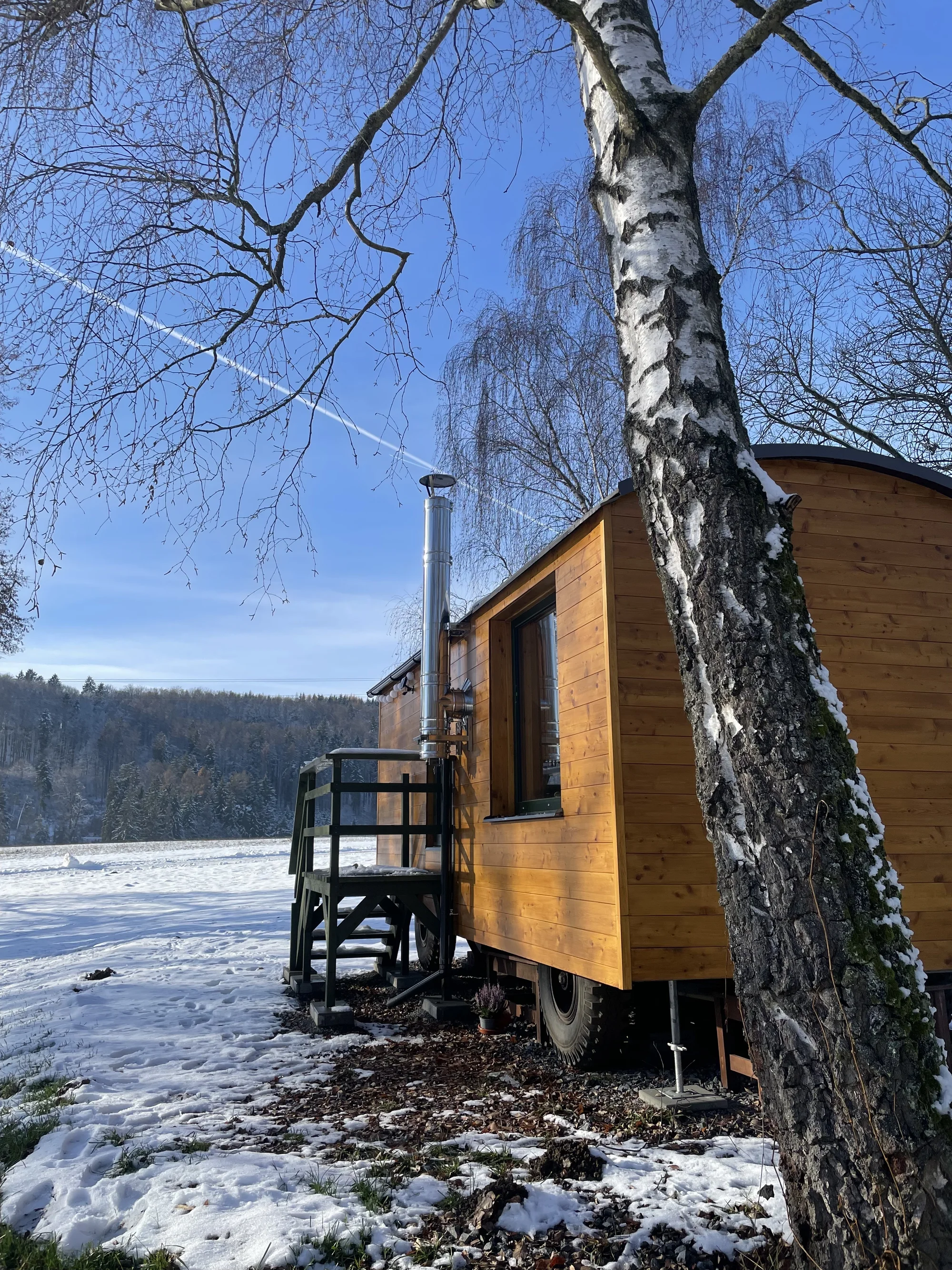 Romantika uprostřed moravské přírody: útulná maringotka s veškerým zázemím