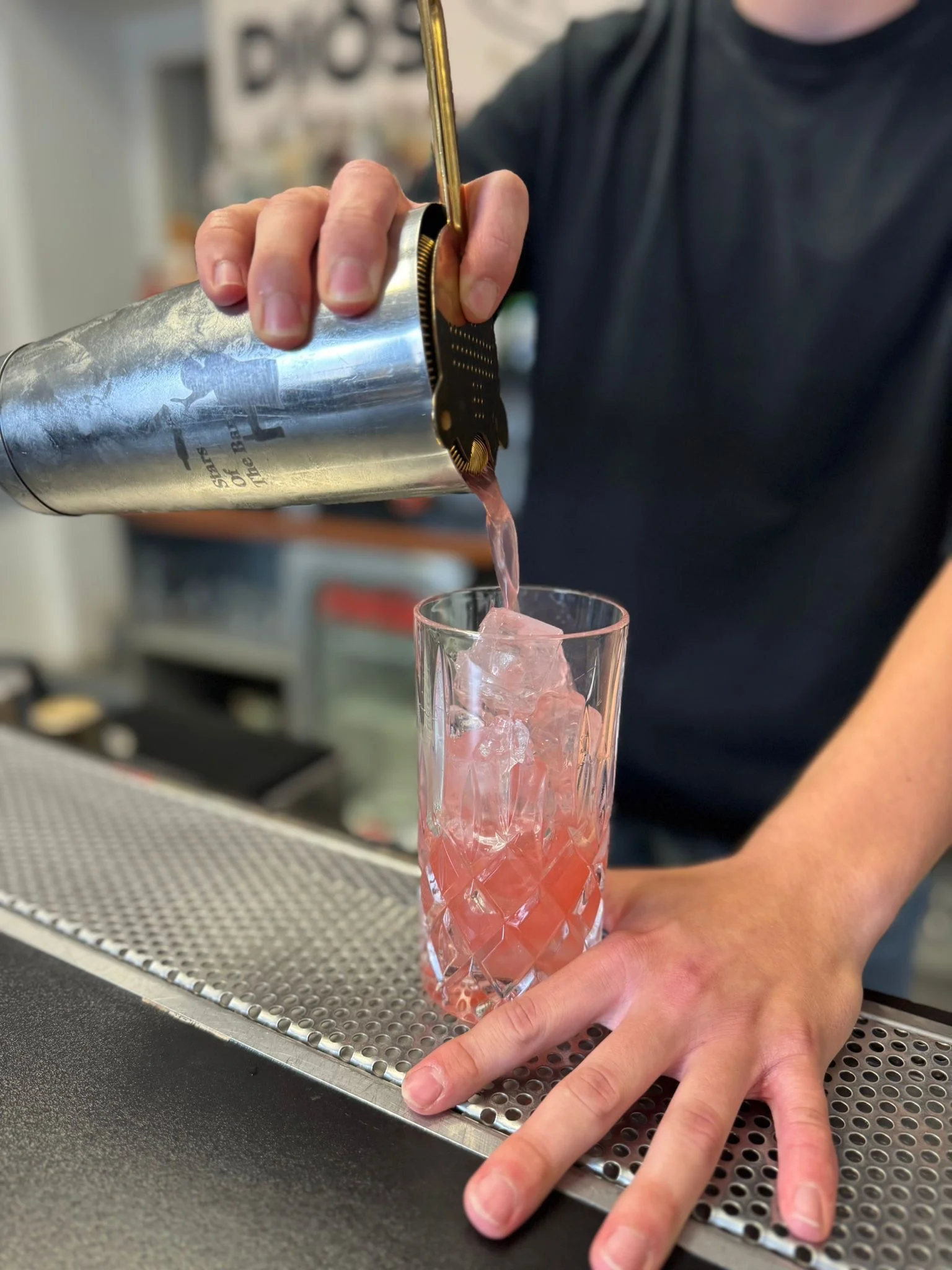 Barmanský jednodenní minikurz pro 1, 2 nebo 4 osoby