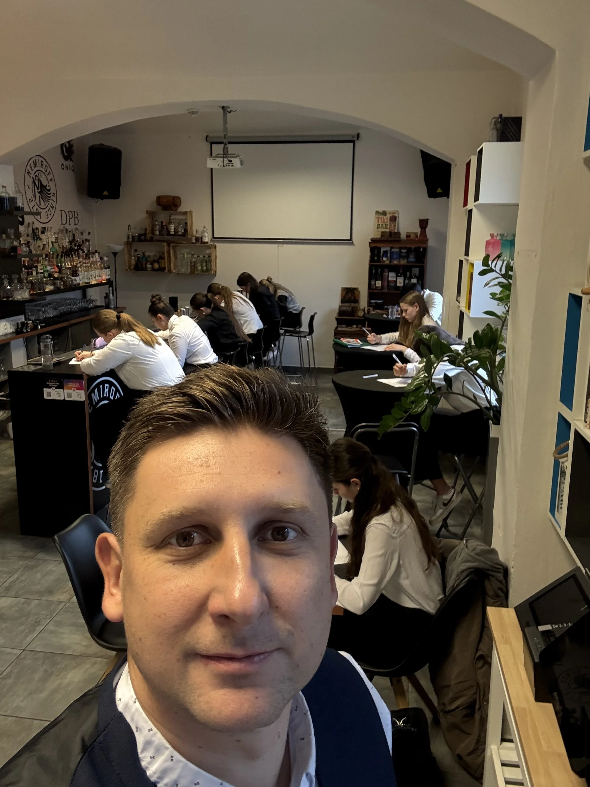 Barmanský jednodenní minikurz pro 1, 2 nebo 4 osoby