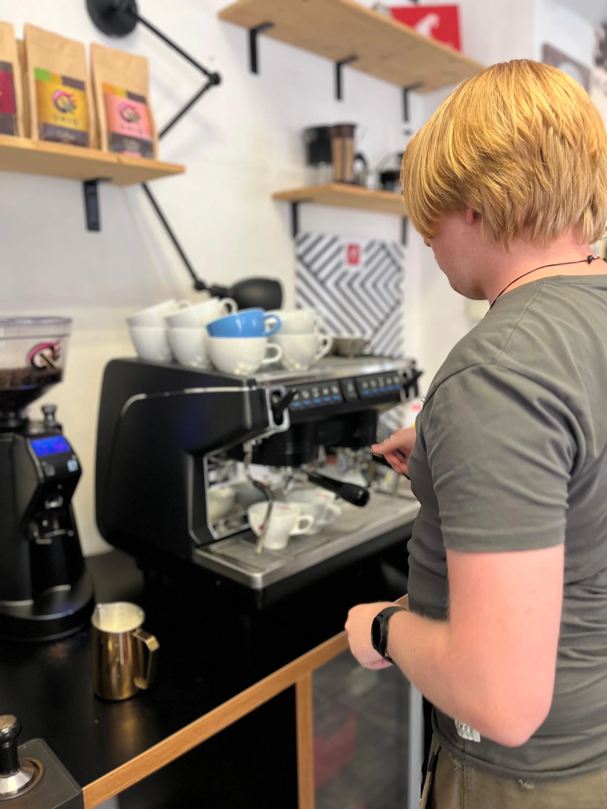 Alternativní příprava kávy nebo celodenní baristický kurz pro milovníky kávy