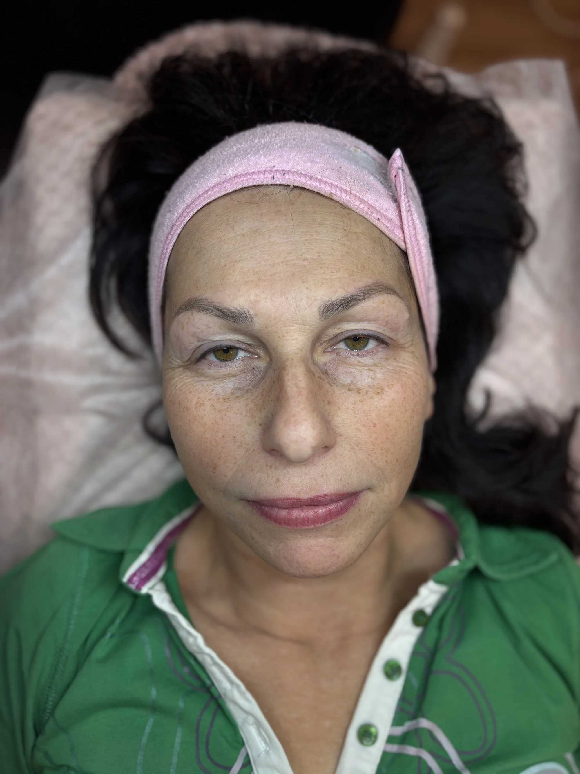 Pro zářivou pleť i dokonalé rysy: mikrojehličkování, BB Glow a permanentní make-up