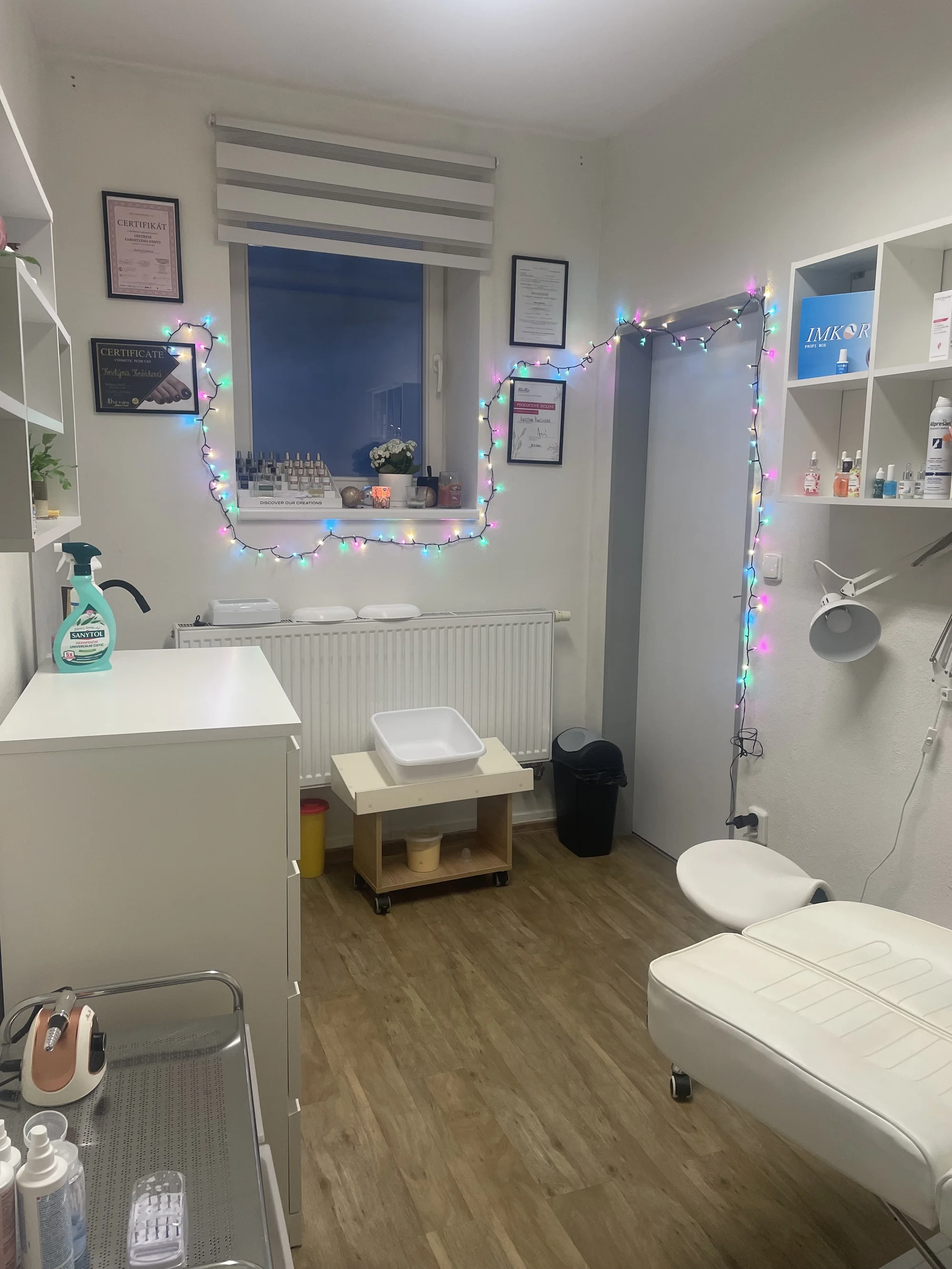 Voňavý relax pro vaše chodidla: mokrá nebo wellness pedikúra