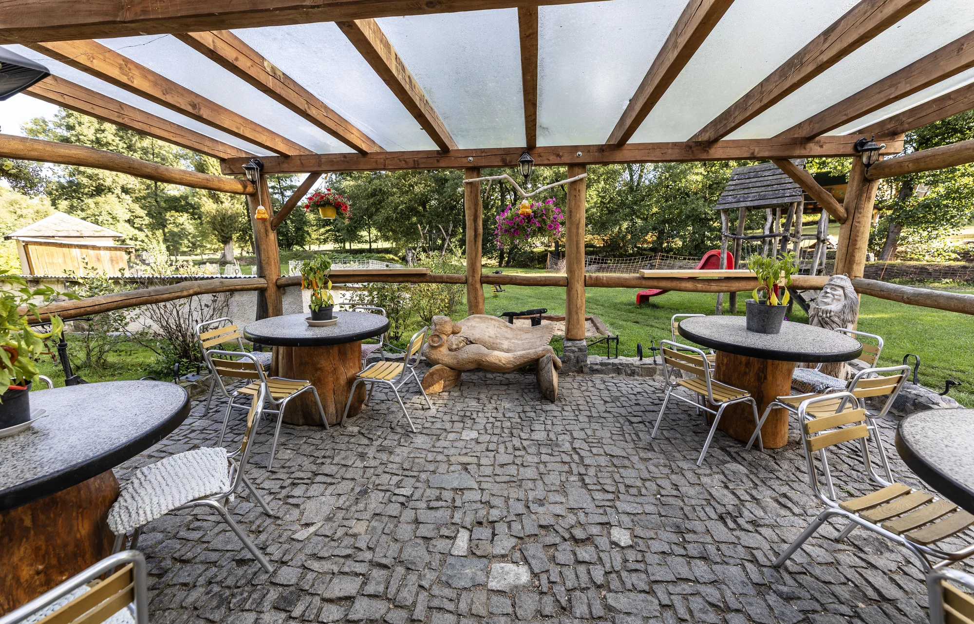 Stylová dovolená nedaleko Sedlčan: pohoda se snídaní a výlety