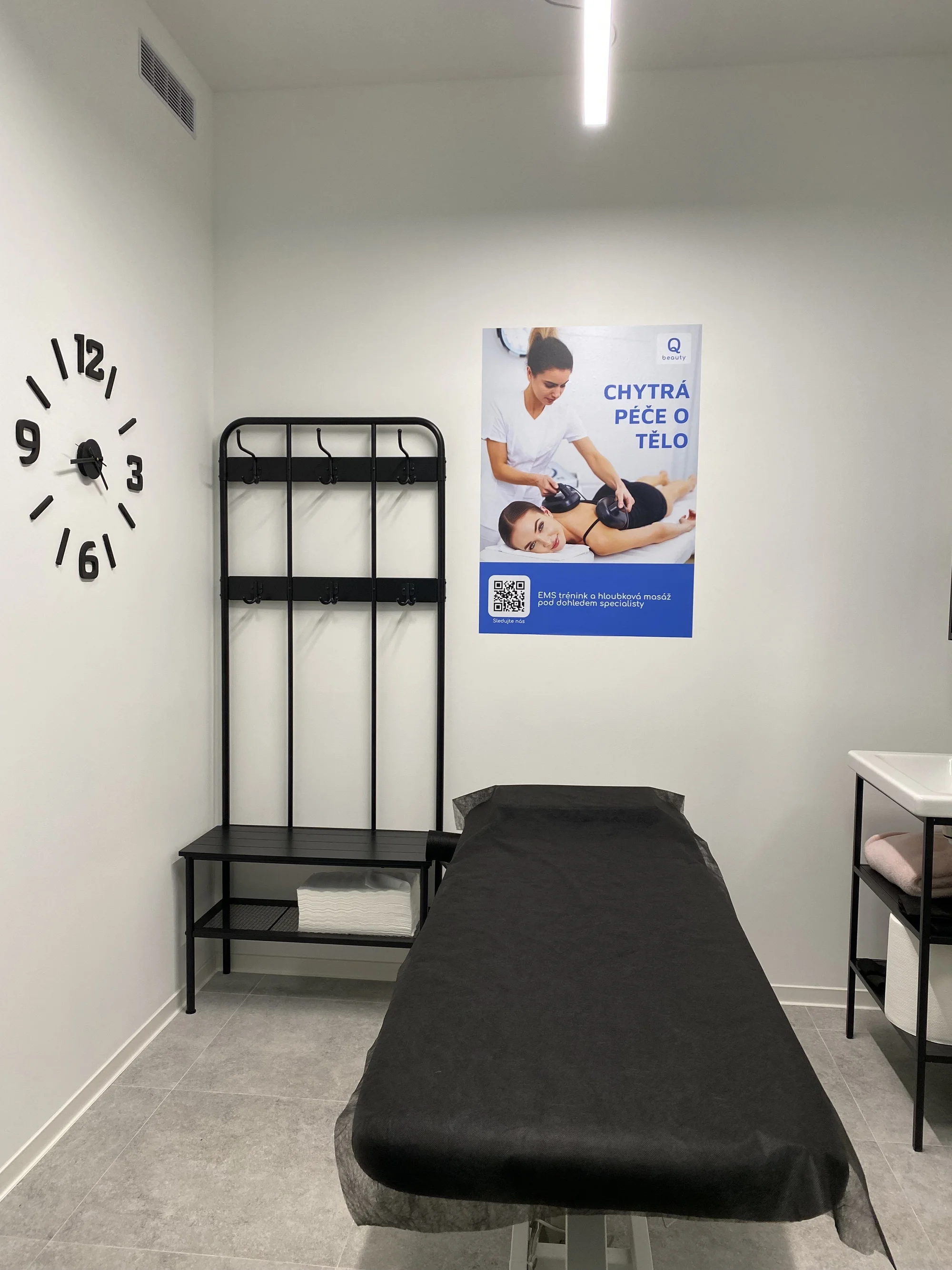 Efektivní cesta ke zpevněné postavě: roll masáž a stimulace svalů pomocí EMS