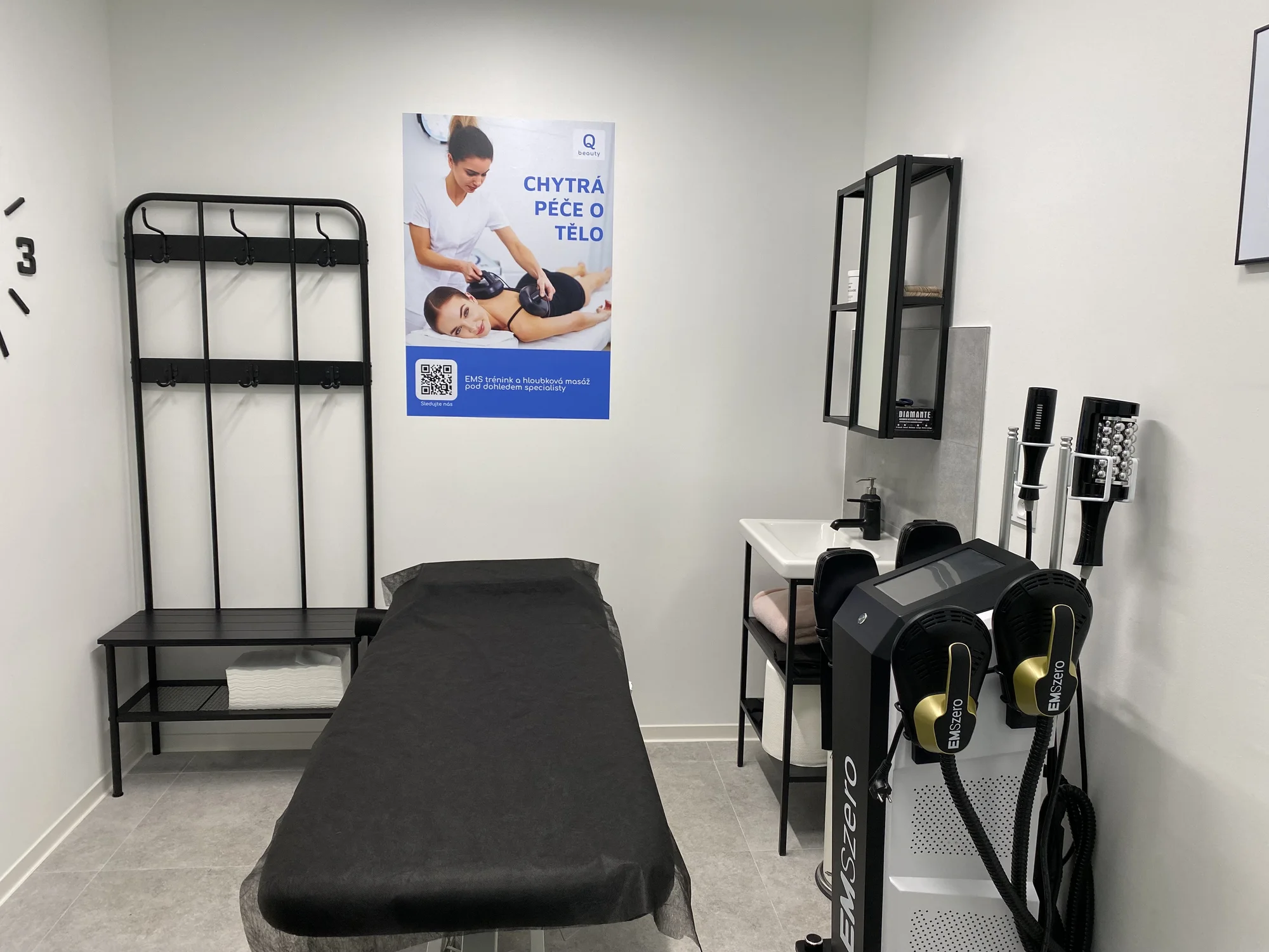 Efektivní cesta ke zpevněné postavě: roll masáž a stimulace svalů pomocí EMS