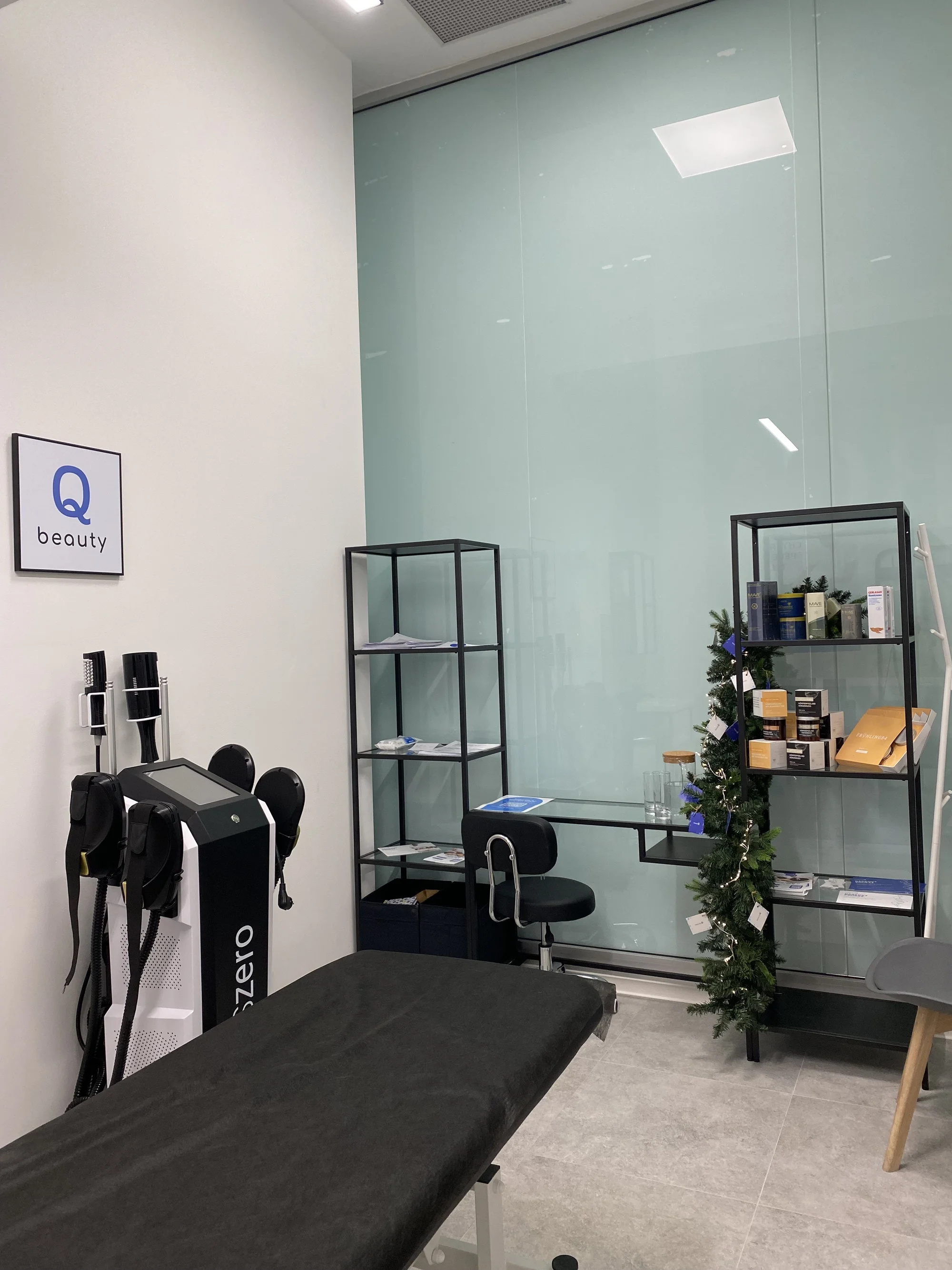 Efektivní cesta ke zpevněné postavě: roll masáž a stimulace svalů pomocí EMS