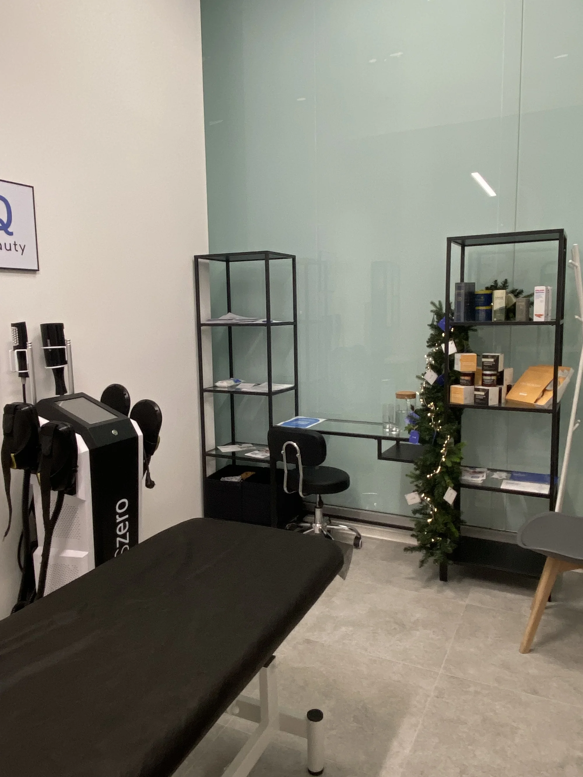 Efektivní cesta ke zpevněné postavě: roll masáž a stimulace svalů pomocí EMS