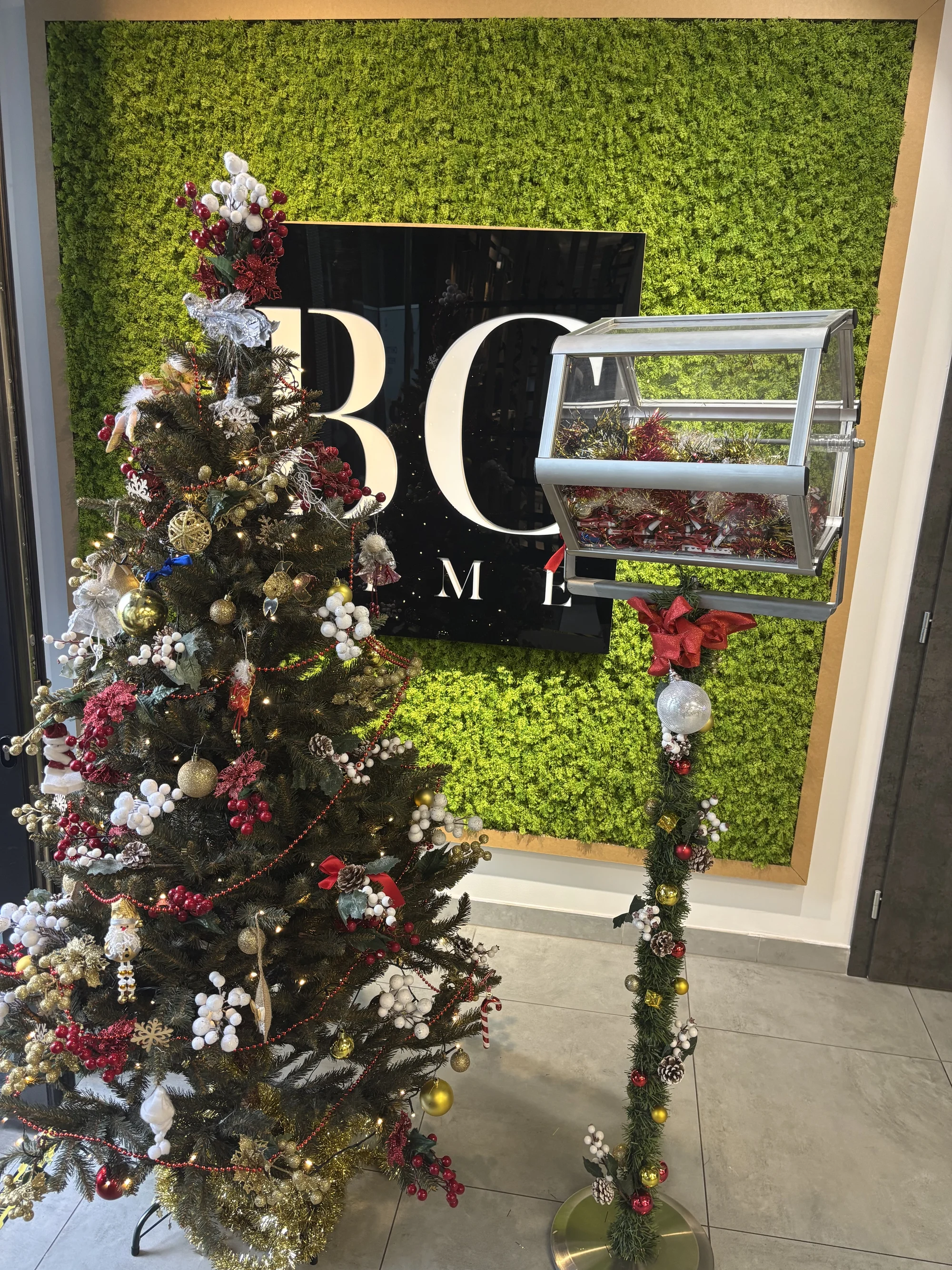 Pro zářivou pleť i dokonalé rysy: mikrojehličkování, BB Glow a permanentní make-up