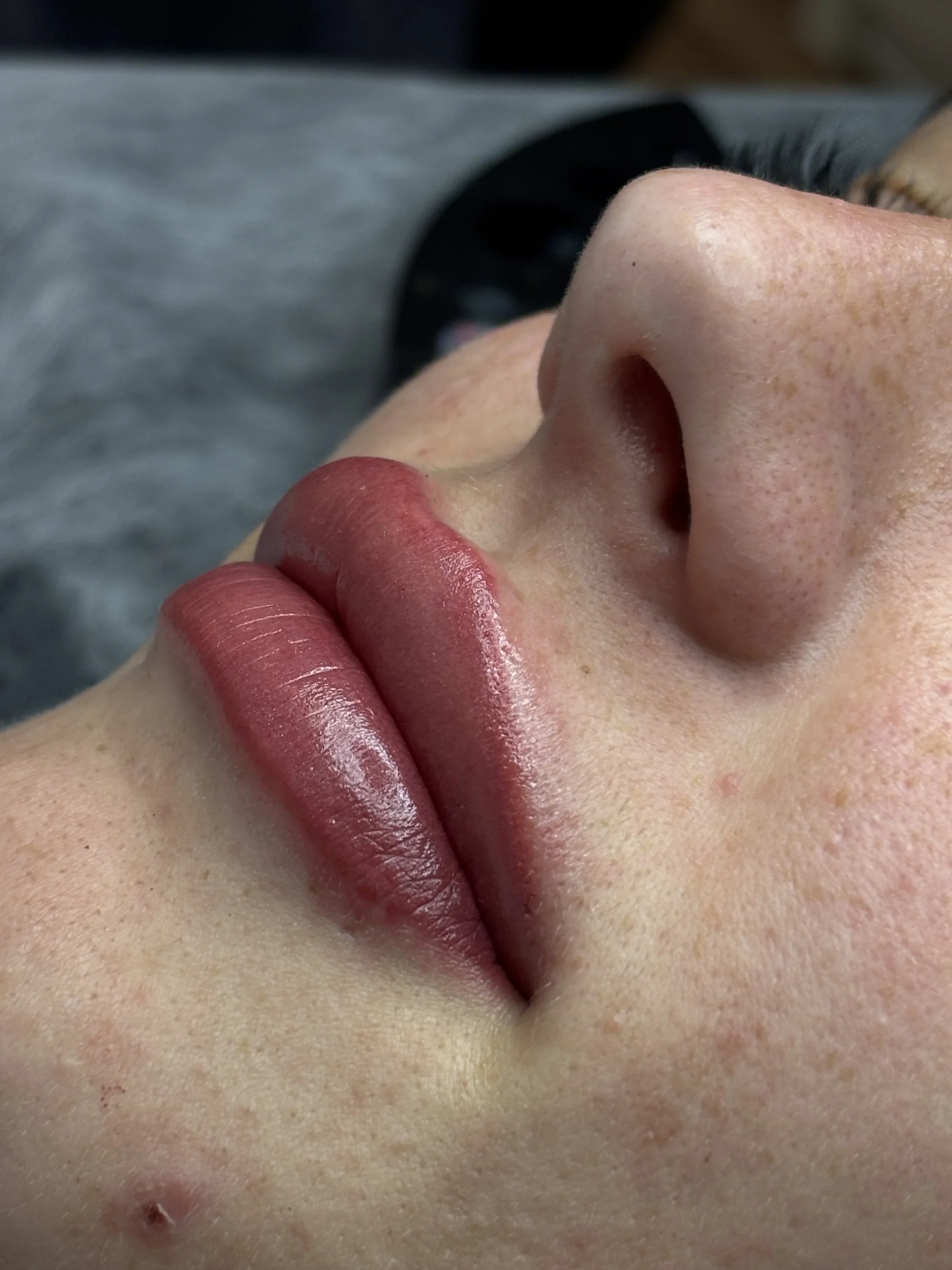 Pro zářivou pleť i dokonalé rysy: mikrojehličkování, BB Glow a permanentní make-up