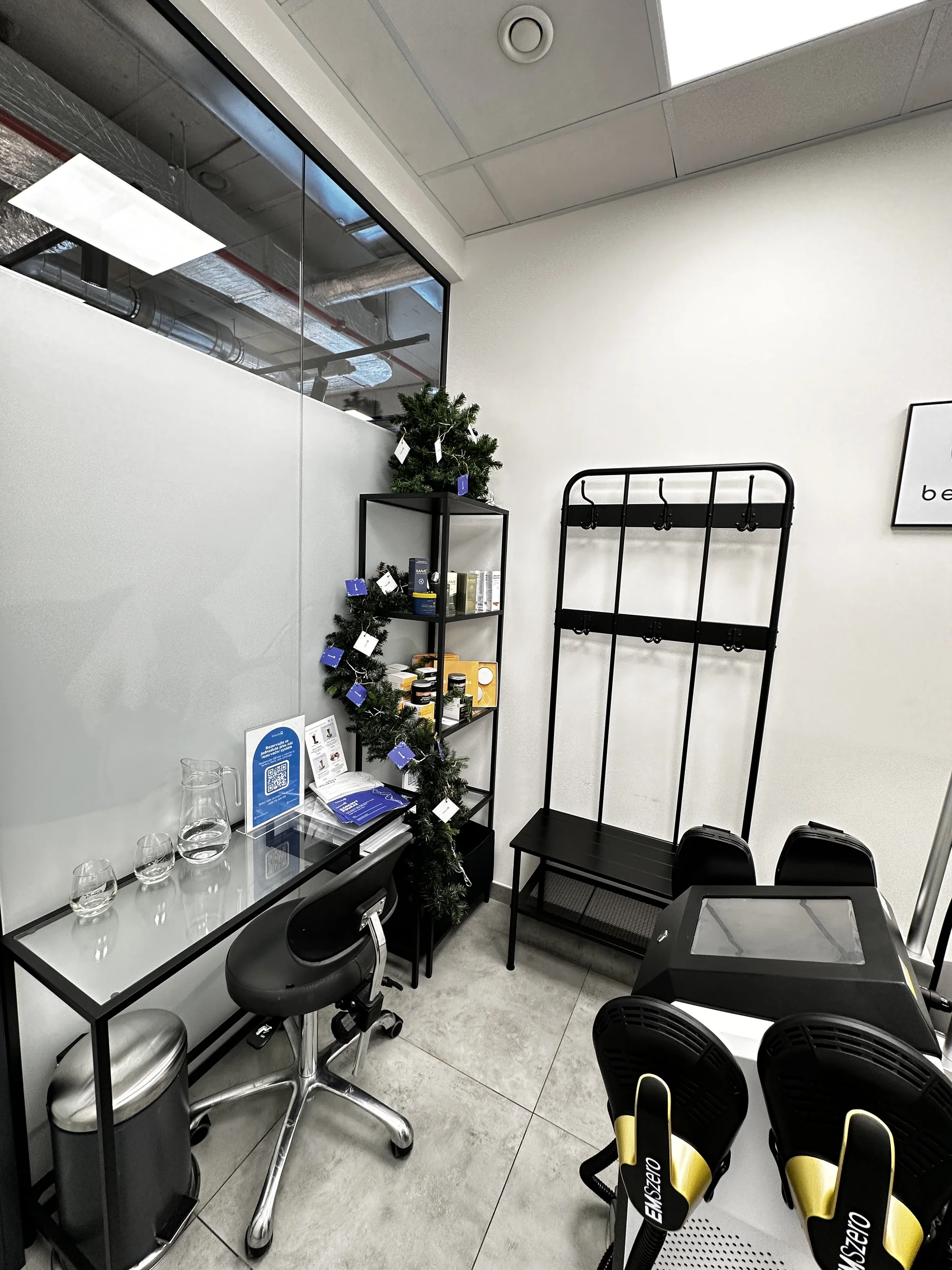 Efektivní cesta ke zpevněné postavě: roll masáž a stimulace svalů pomocí EMS