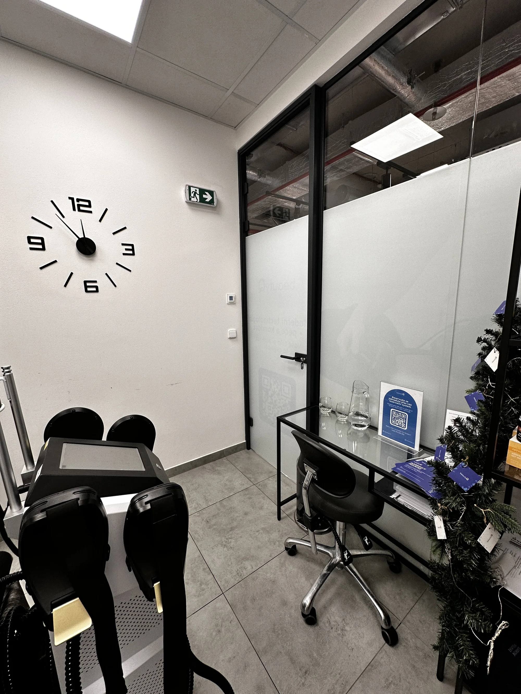 Efektivní cesta ke zpevněné postavě: roll masáž a stimulace svalů pomocí EMS