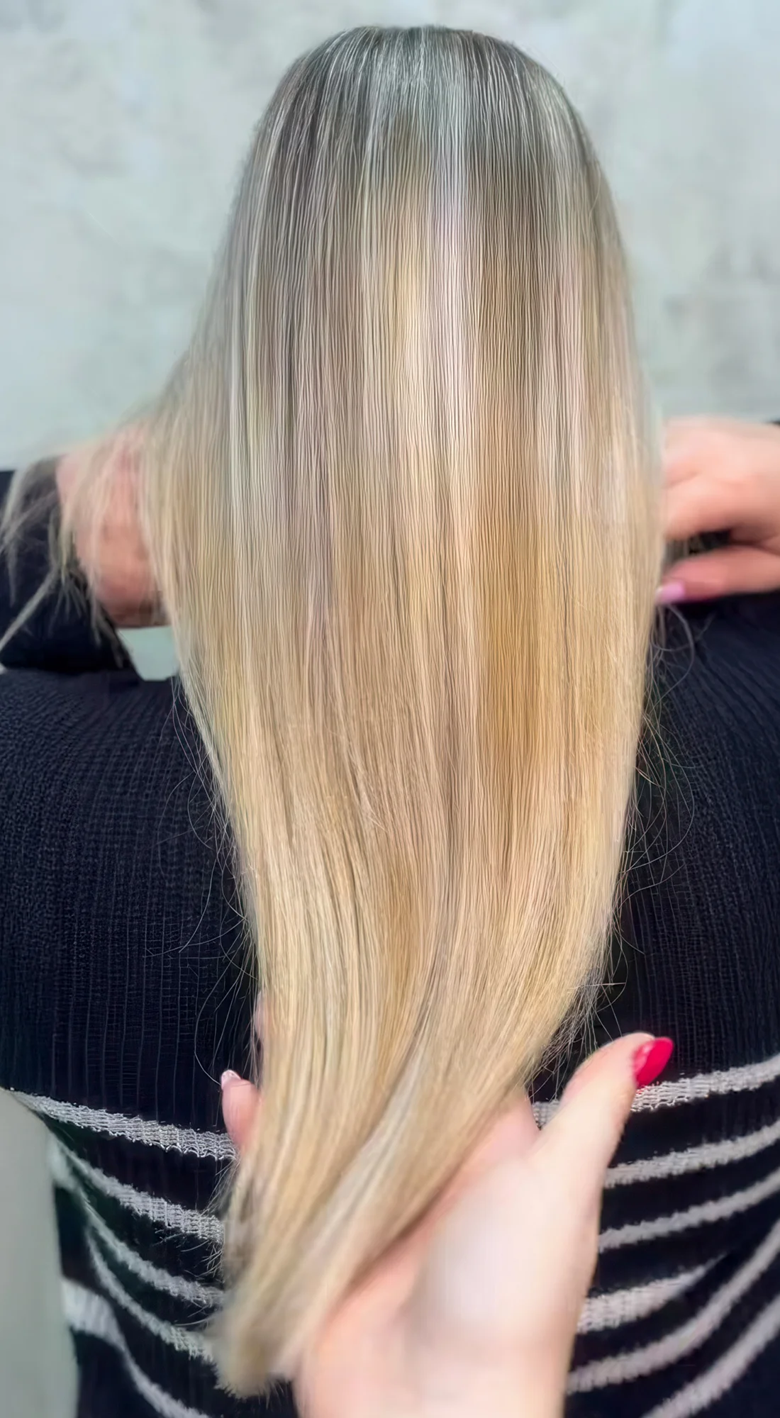 Péče v kadeřnickém salonu: střih pro dámy a děti, zapletení boxerských copánků i čištění či melír vlasů