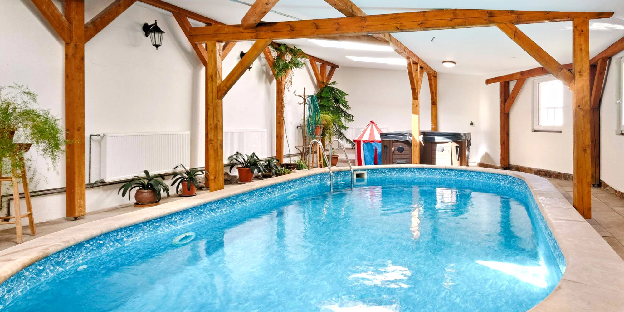 Dovolená v jižních Čechách: pobyt s možností stravy, v létě každý den bazén a spousta výletních cílů