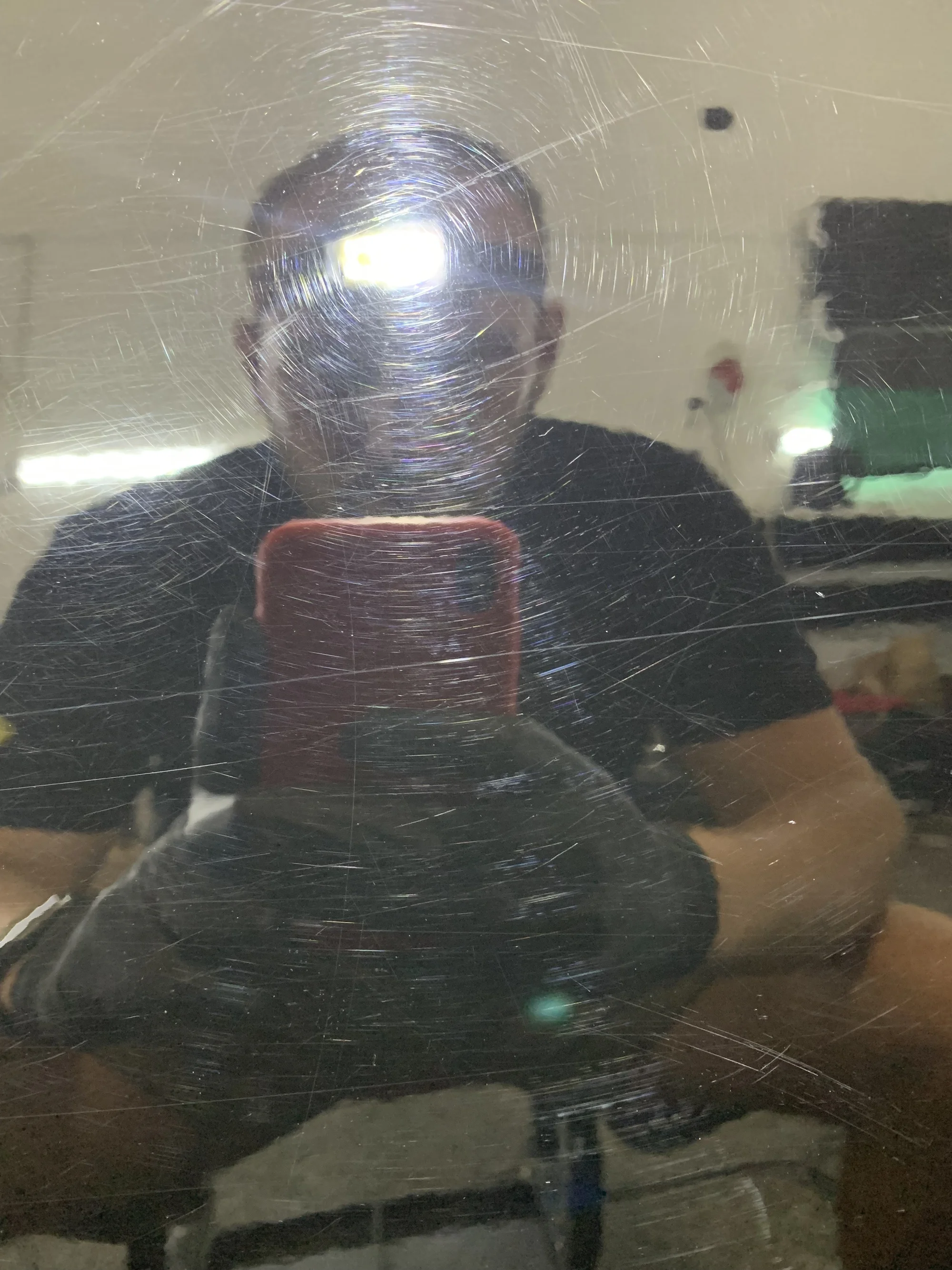 Detailní čištění exteriéru a interiéru auta s roční ochranou: zářivý lesk a špičková péče o každý vůz