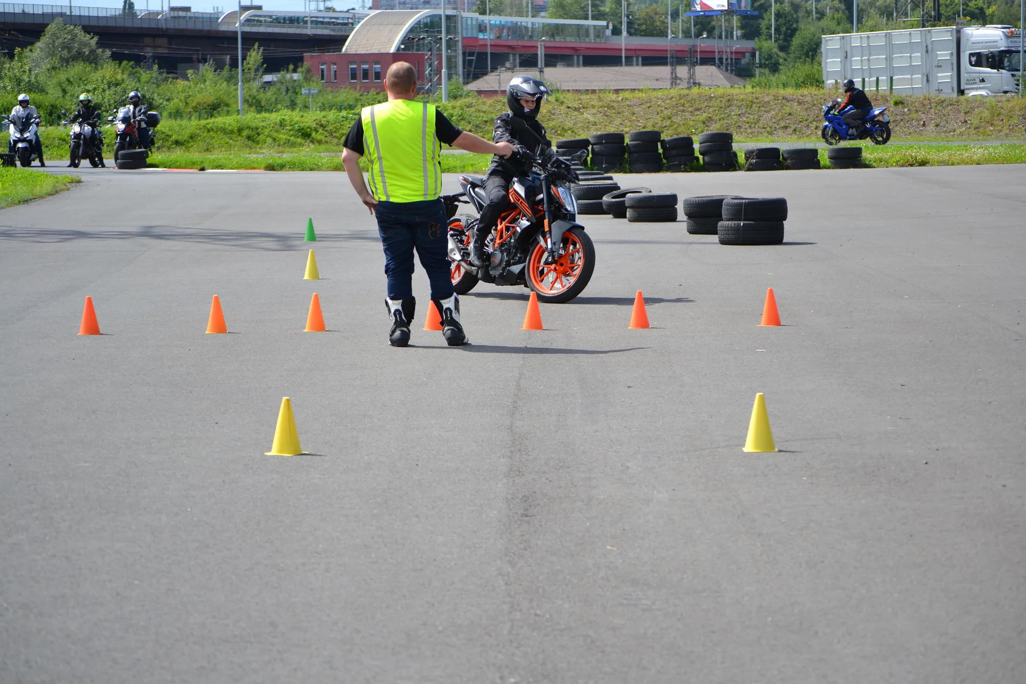 Celodenní kurz bezpečné jízdy na motorce v Ostravě