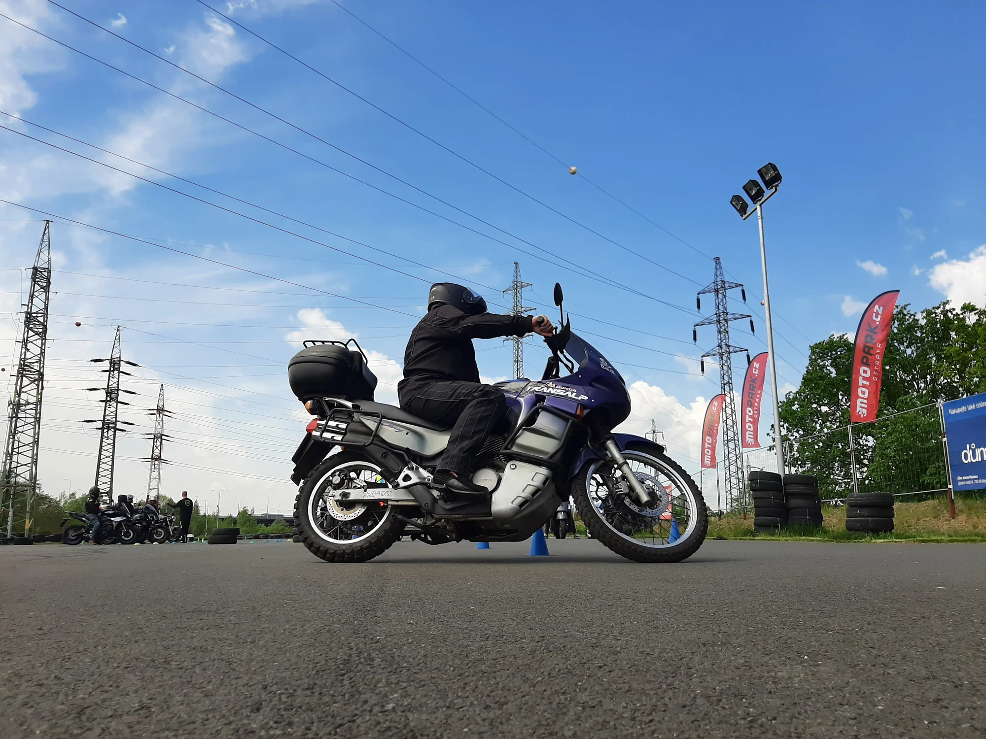 Celodenní kurz bezpečné jízdy na motorce v Ostravě