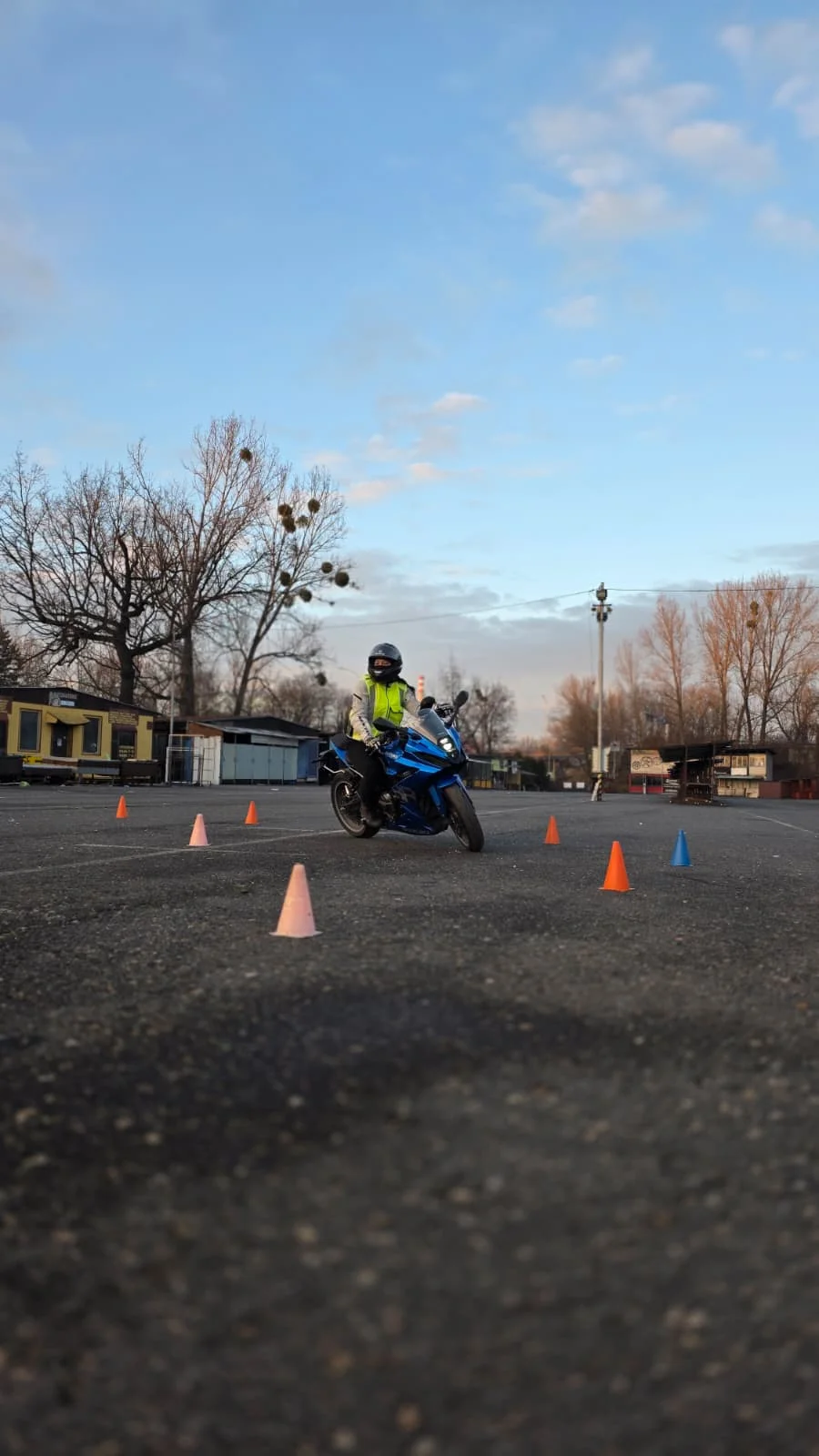 Celodenní kurz bezpečné jízdy na motorce v Ostravě
