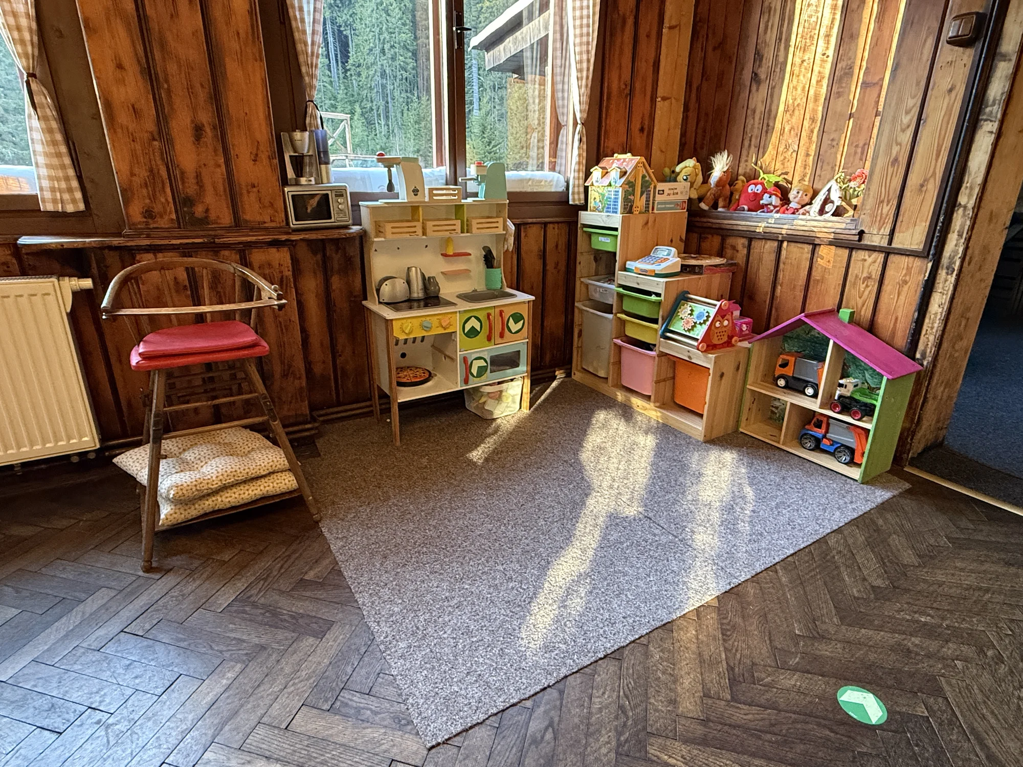 Tradiční horská chata v Peci pod Sněžkou: pobyt se snídaní, trasy pro skialpinisty