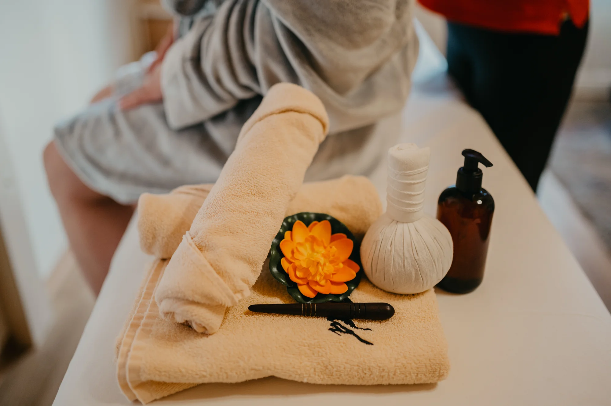 Zasloužený relax: masáž ramen, šíje, hlavy a obličeje i bylinná či reflexní, 30–60 minut