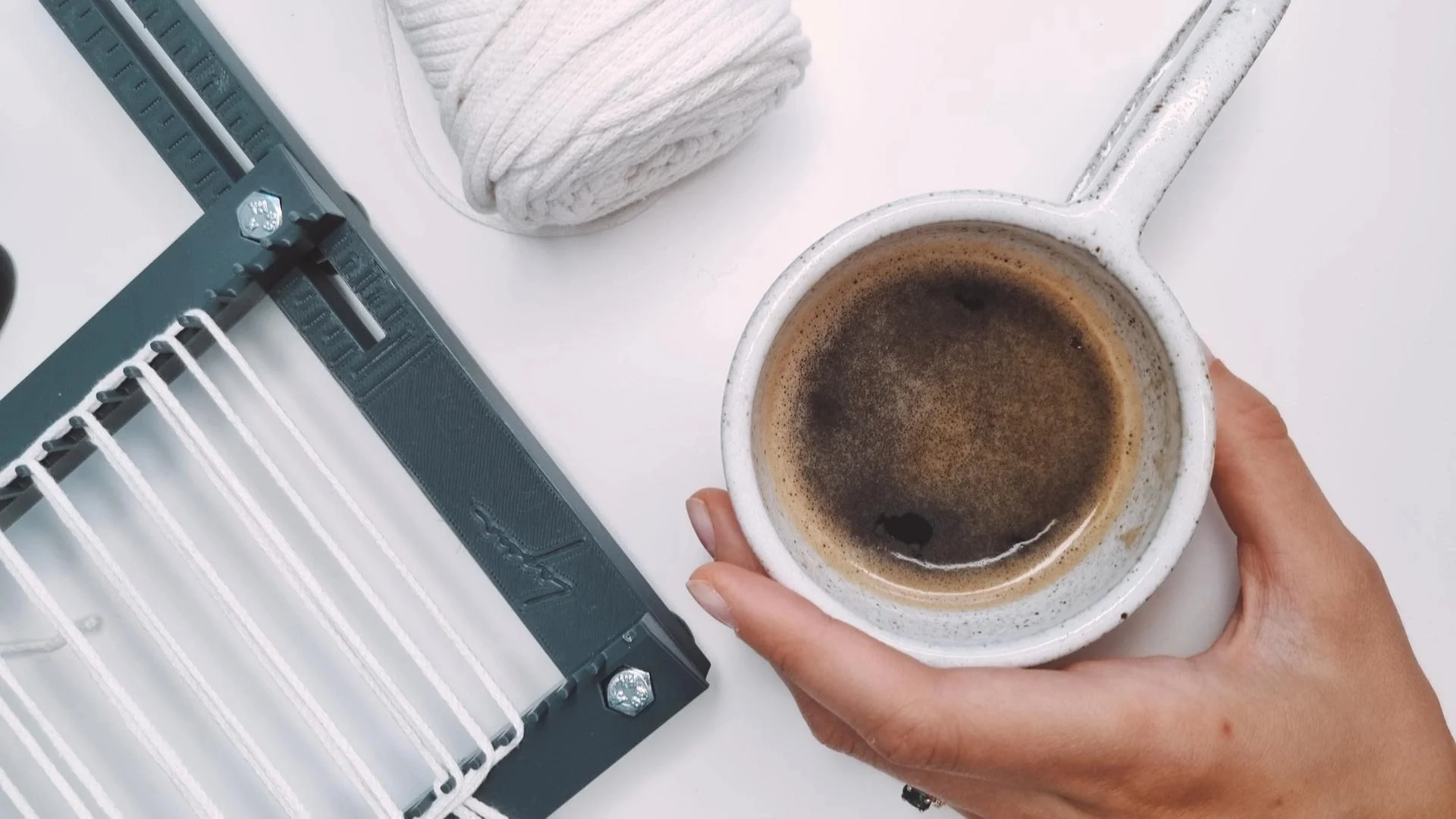 Odpočinkové kurzy tkaní: úplné základy, tvorba podtácku i tapiserie