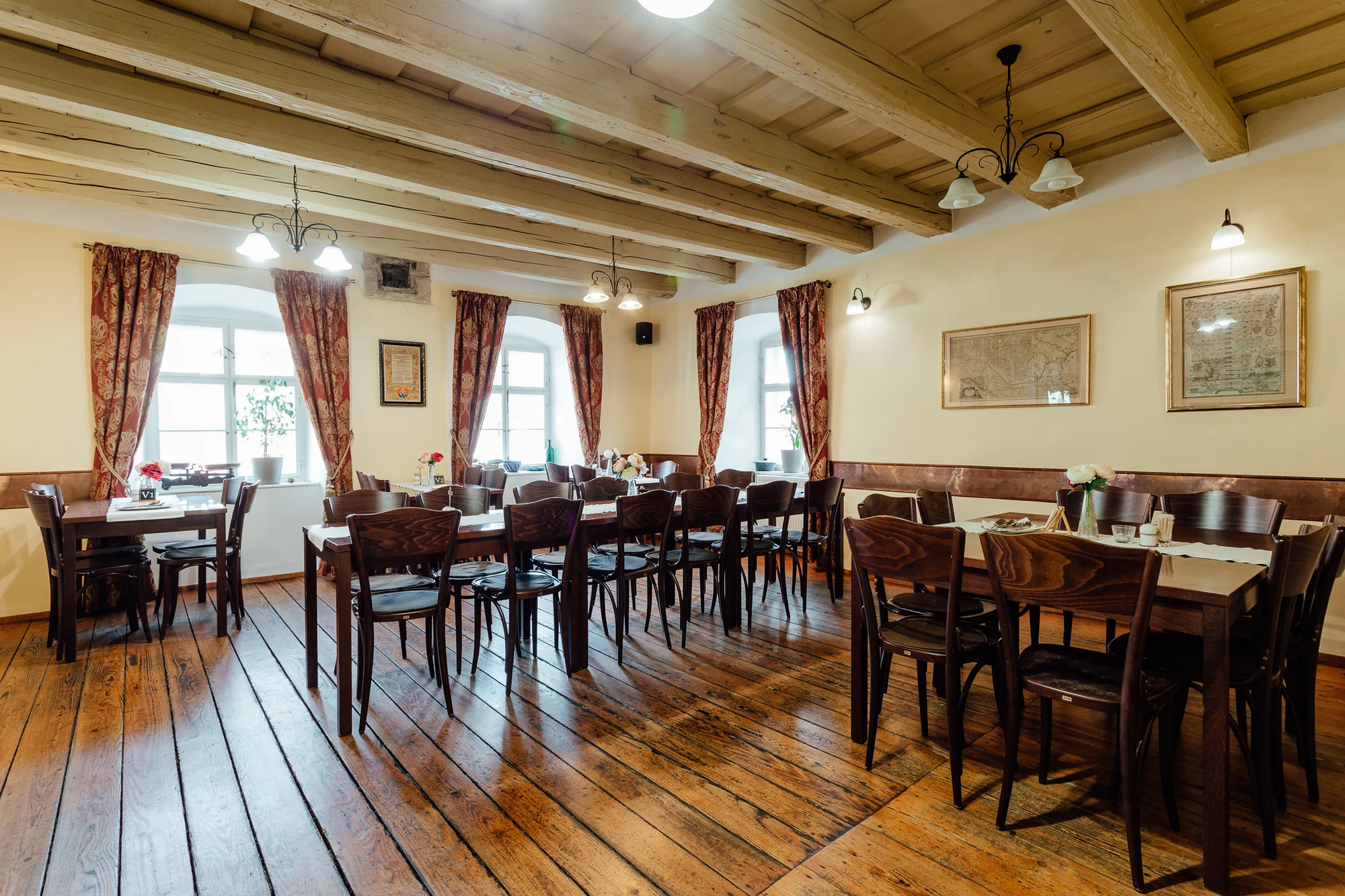 Elegantní nově zrekonstruované pokoje a apartmány v klidné části centra Banské Štiavnice