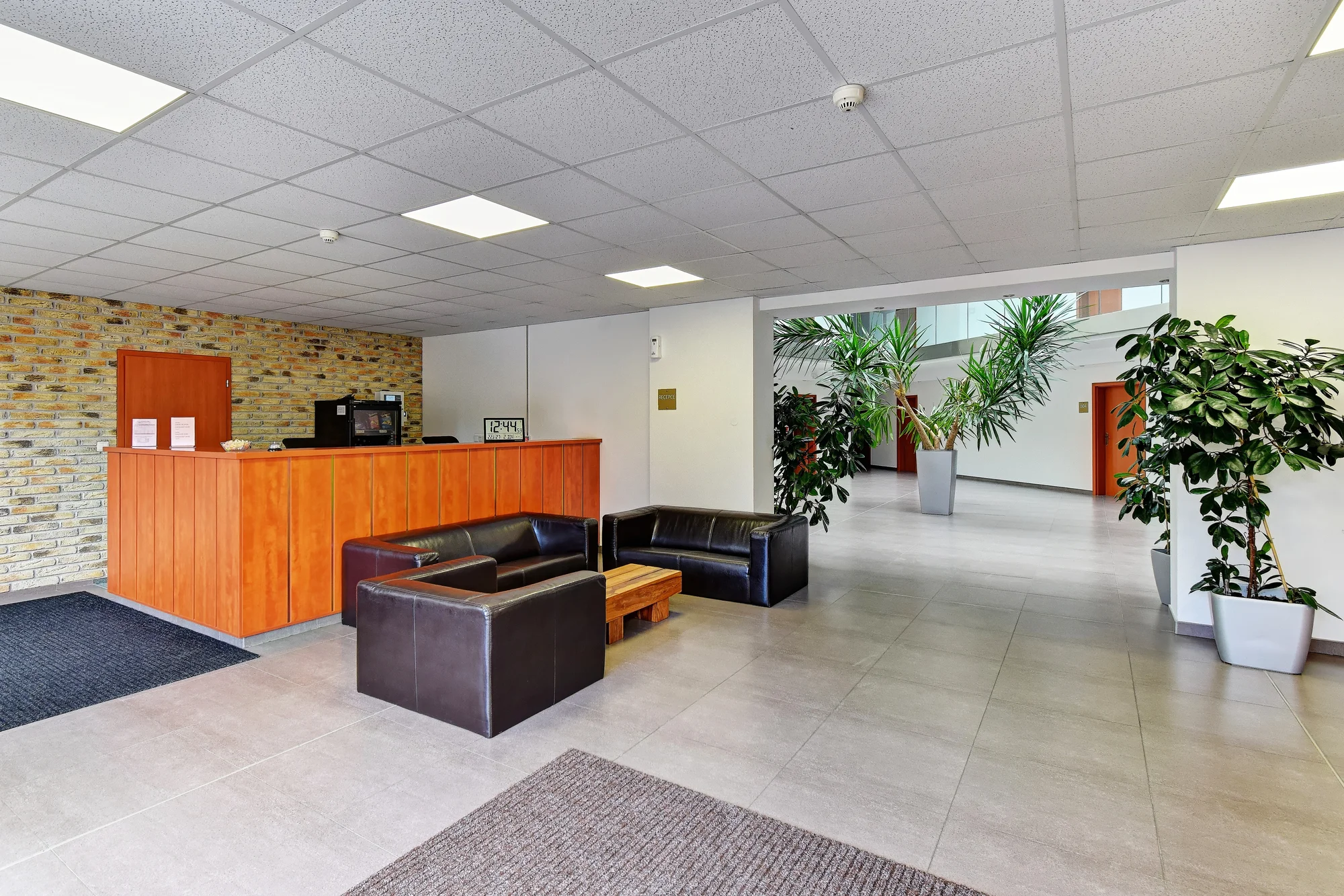 Hotel na kraji Prahy: noc pro dva nebo pobyt pro rodinu i s bowlingem a aquaparkem