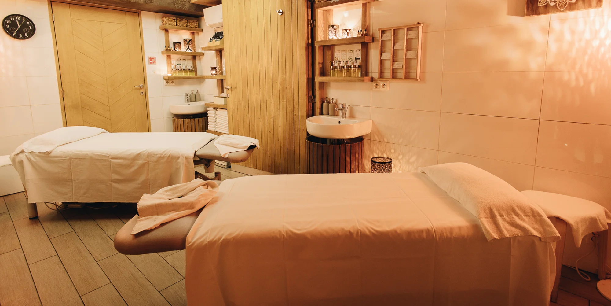 Relaxační balíčky s masáží, privátní koupelí a vstupem do wellness