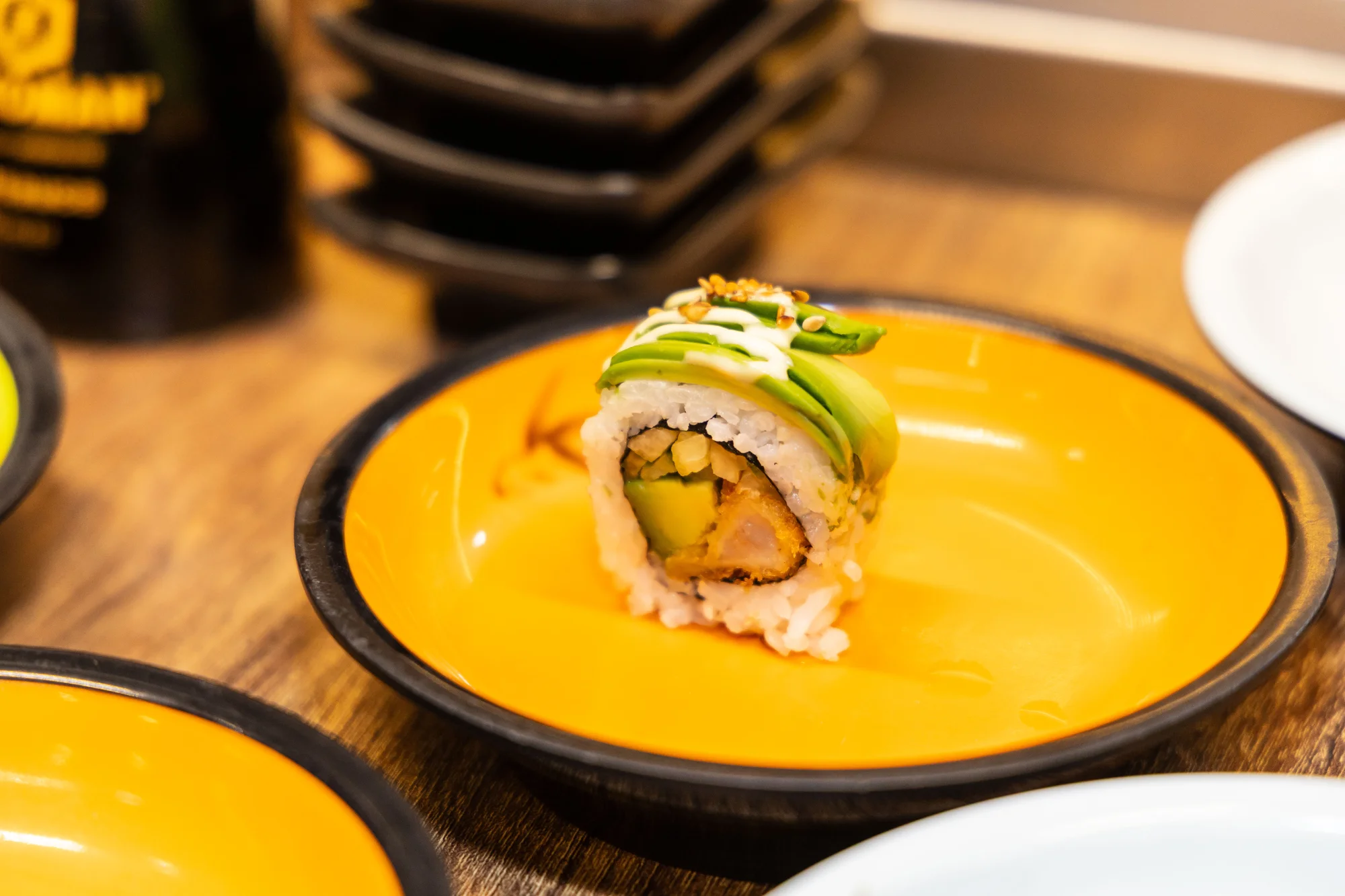 Running sushi: neomezené hodování i nealkoholické nápoje pro 1 osobu