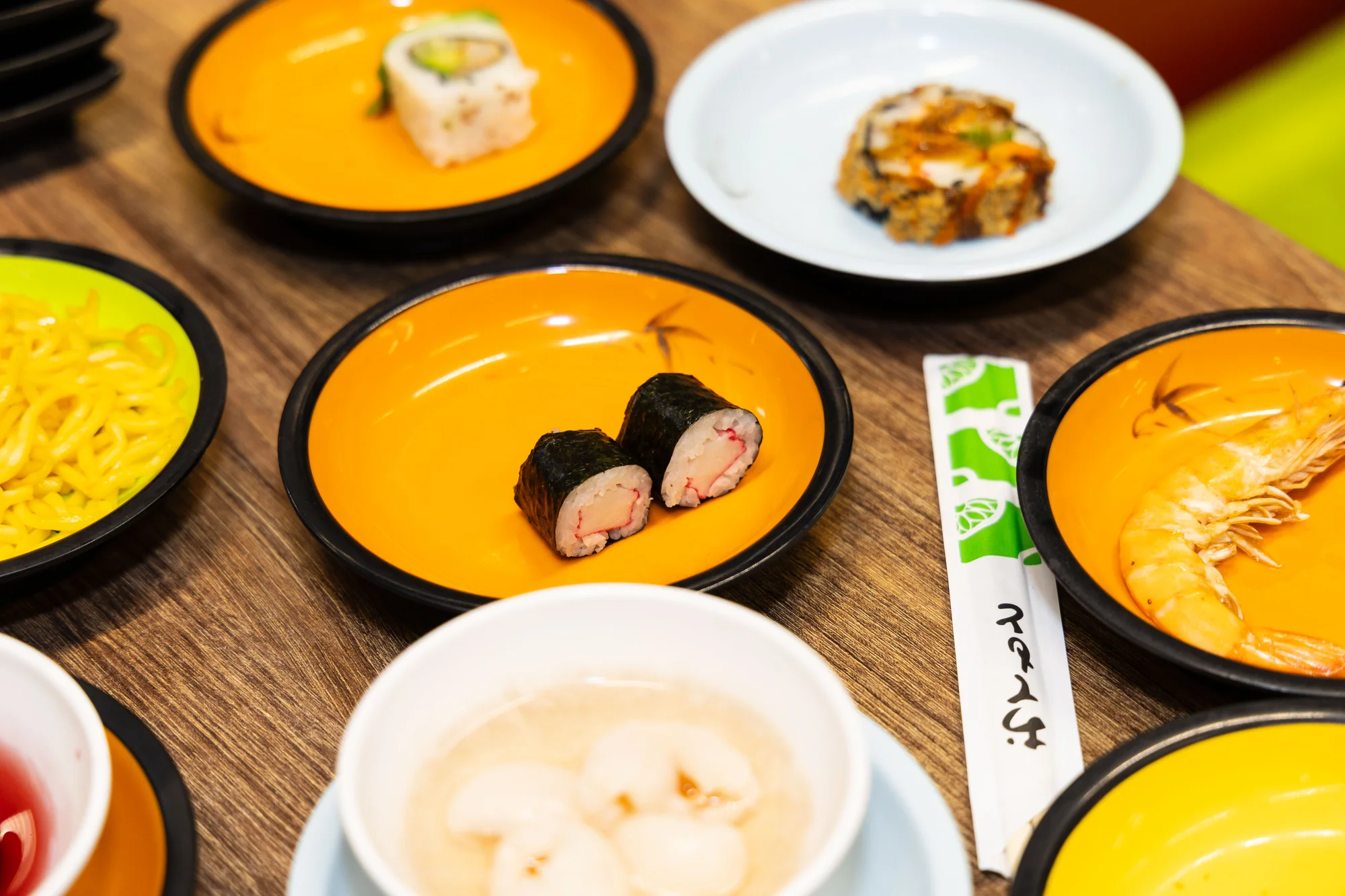 Running sushi: neomezené hodování i nealkoholické nápoje pro 1 osobu