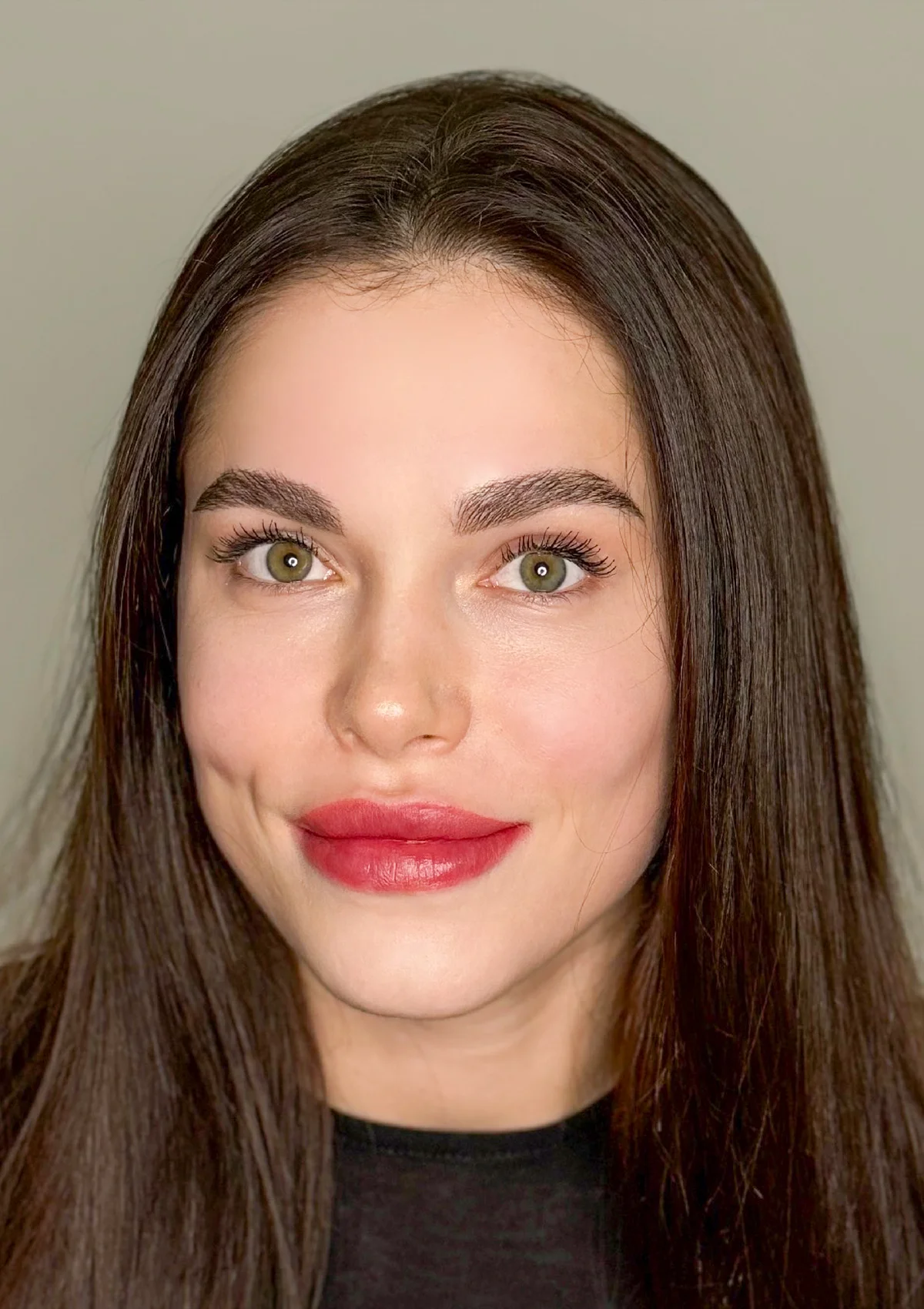 Perfektně upravená i bez líčidel: permanentní make-up obočí, očních linek či rtů, 60 minut