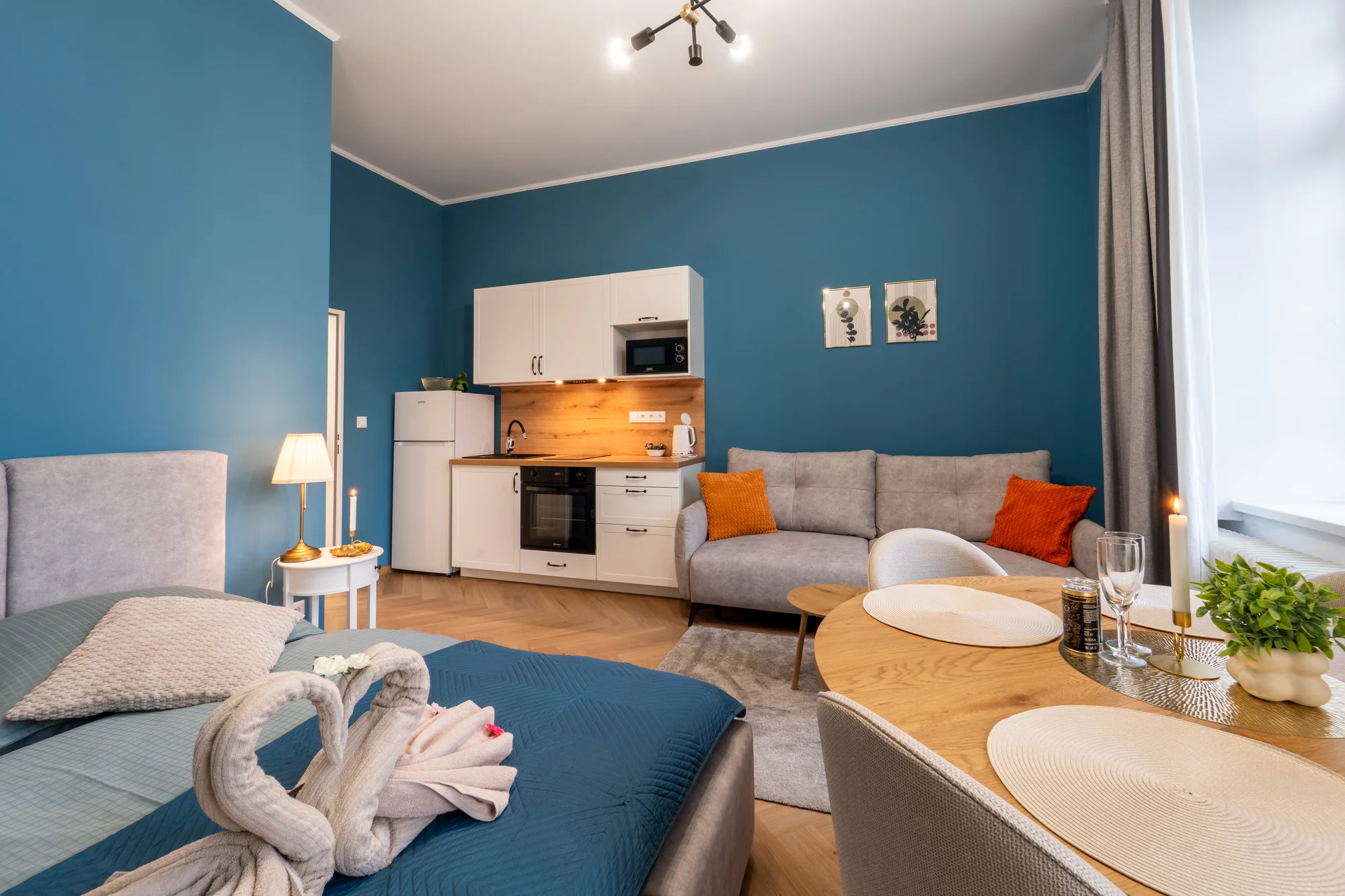 Jeseníky: apartmány až pro 8 osob v bývalém zámku, možnost snídaní na pokoj i privátního wellness