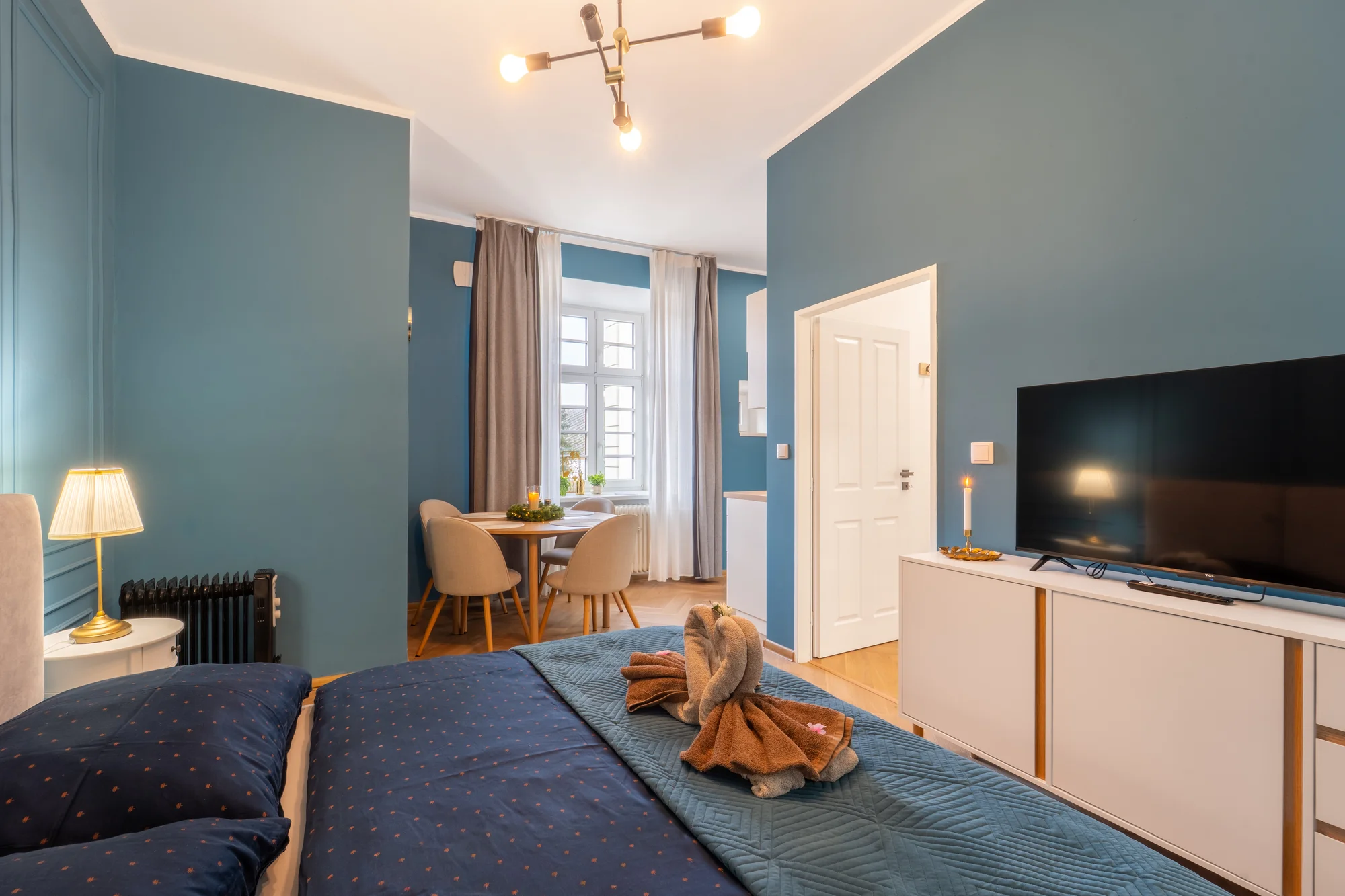 Jeseníky: apartmány až pro 8 osob v bývalém zámku, možnost snídaní na pokoj i privátního wellness