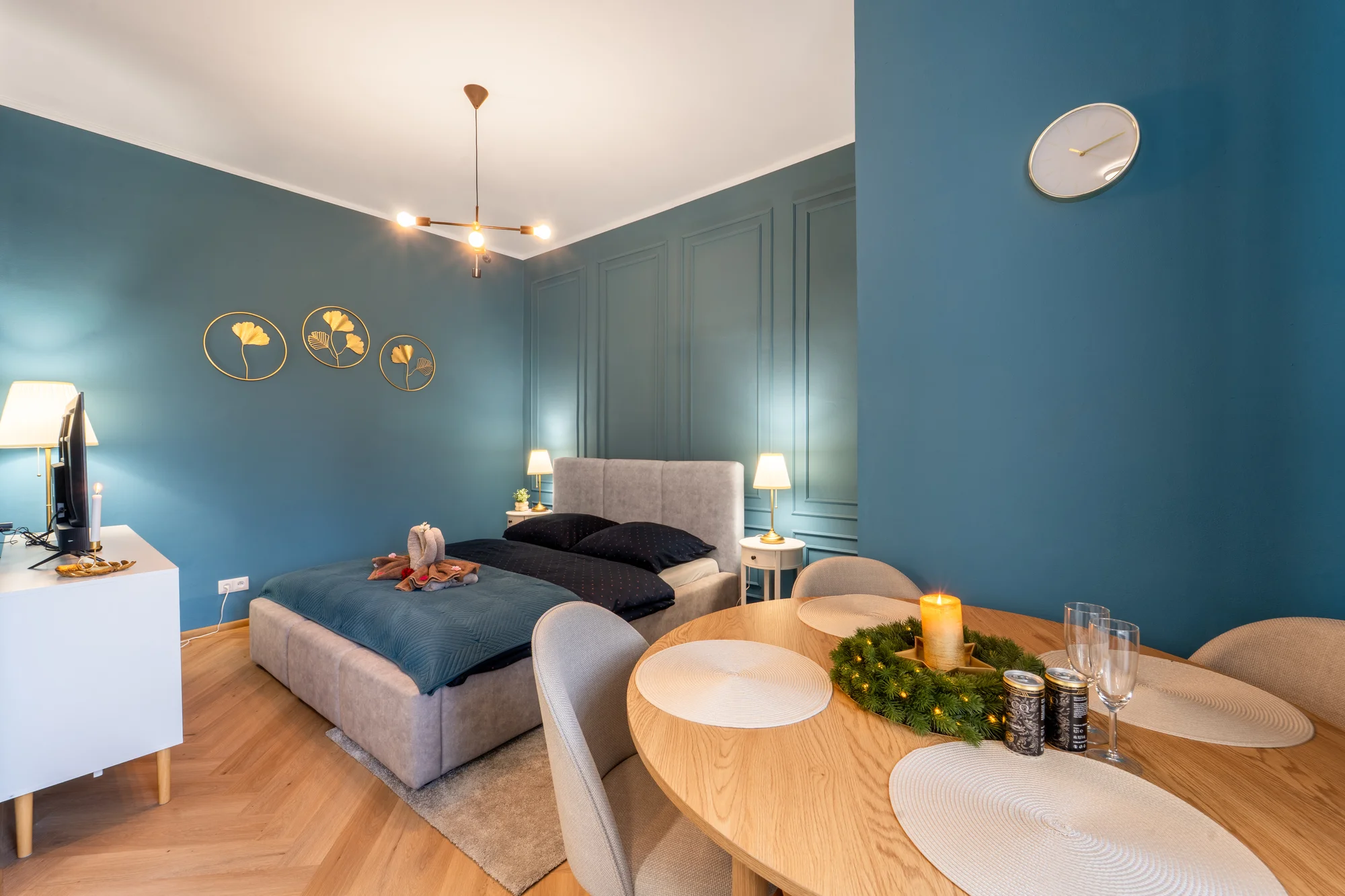 Jeseníky: apartmány až pro 8 osob v bývalém zámku, možnost snídaní na pokoj i privátního wellness