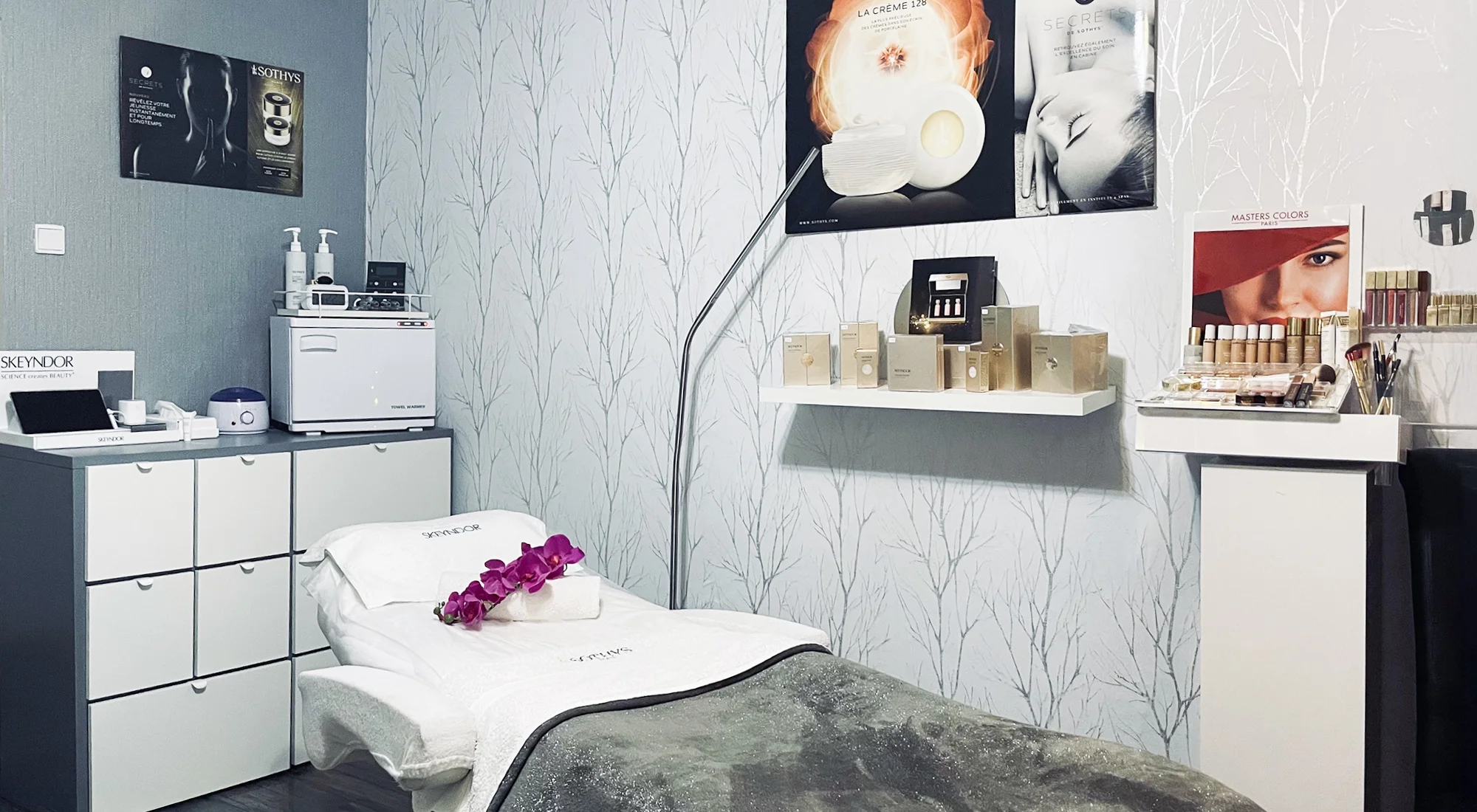 Ošetření značkou Skeyndor: diagnostika pleti, hloubkové čištění, peeling i masáž, 75 minut