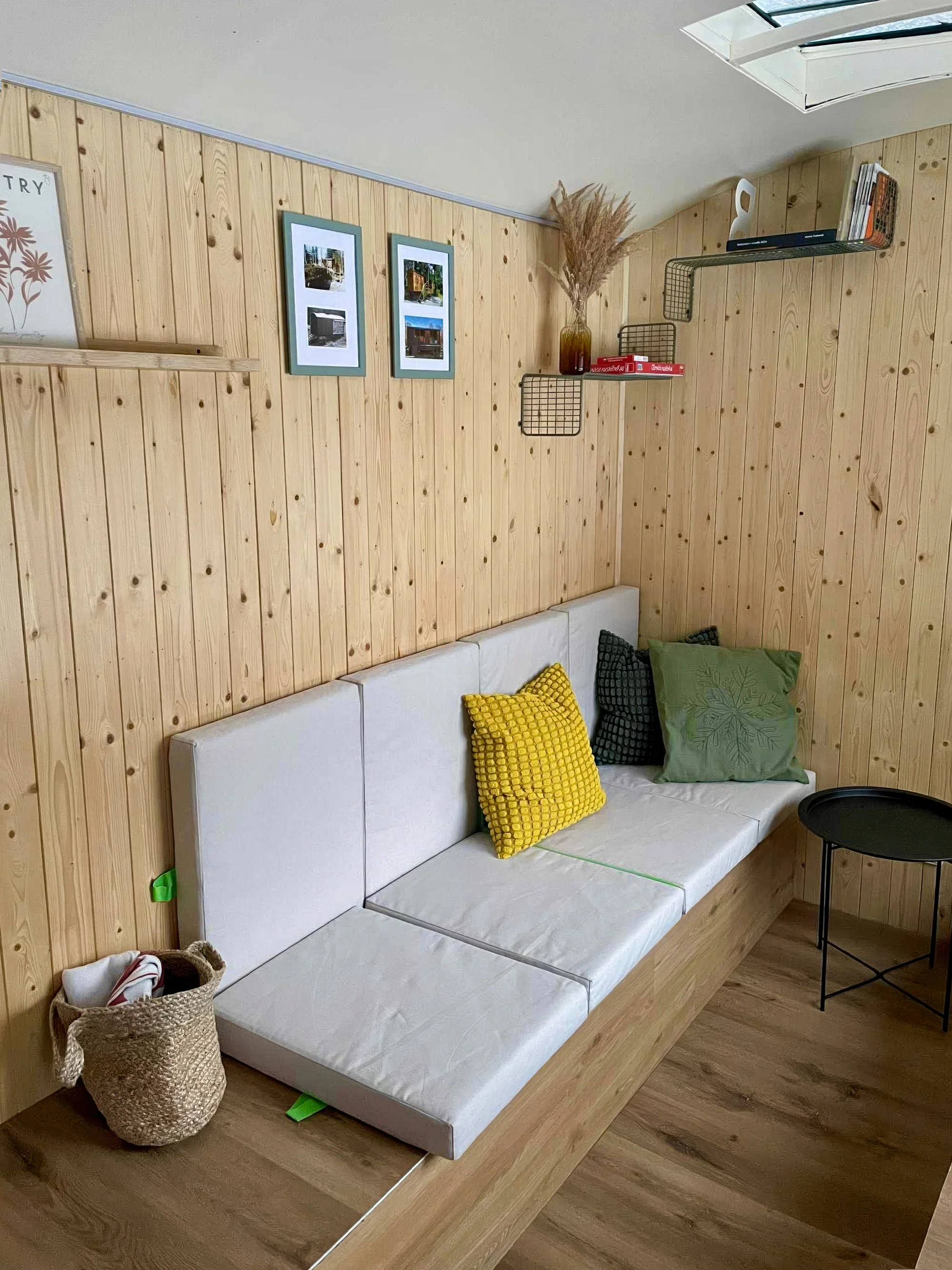 Romantika uprostřed moravské přírody: útulná maringotka s veškerým zázemím