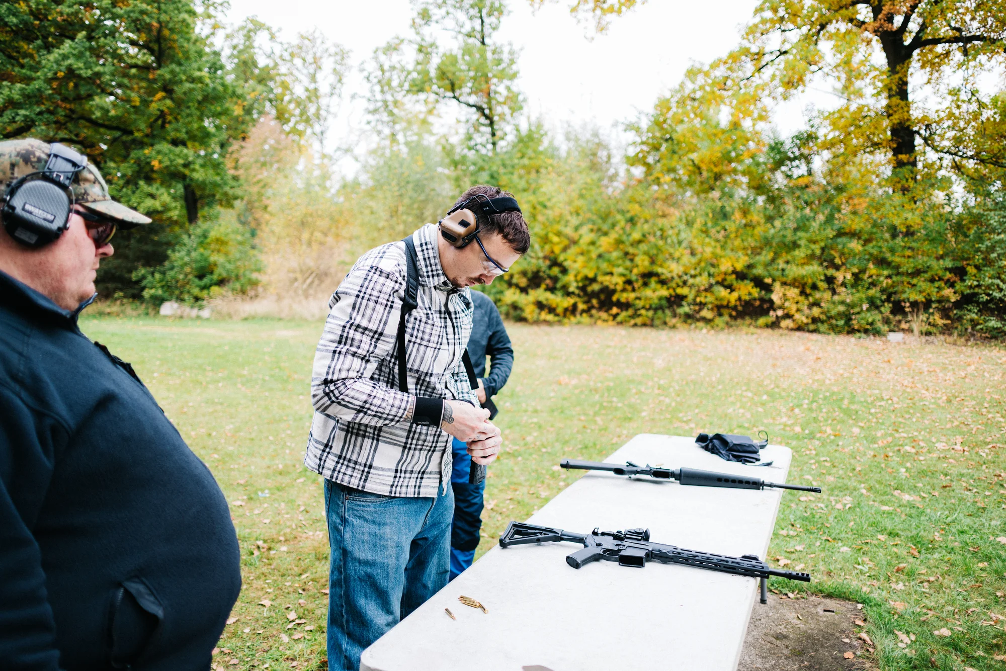 Dynamická zážitková střelba z krátkých i dlouhých zbraní, 114 výstřelů, 2–3 hodiny