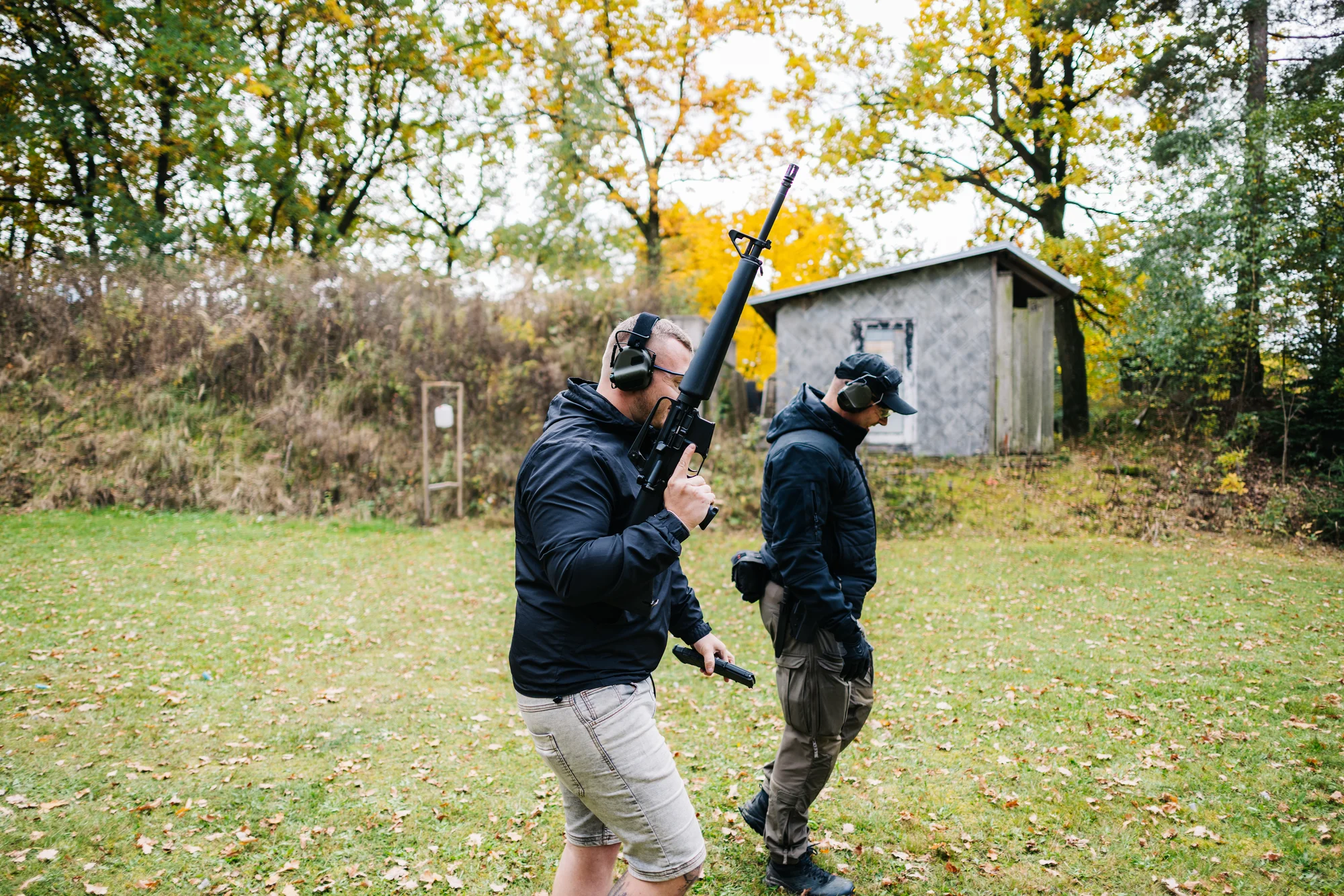Dynamická zážitková střelba z krátkých i dlouhých zbraní, 114 výstřelů, 2–3 hodiny