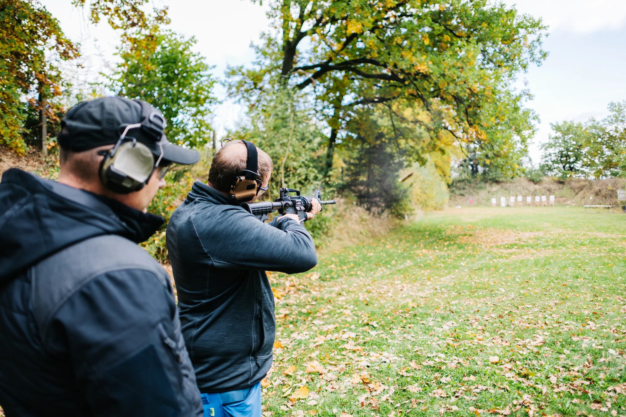 Dynamická zážitková střelba z krátkých i dlouhých zbraní, 114 výstřelů, 2–3 hodiny