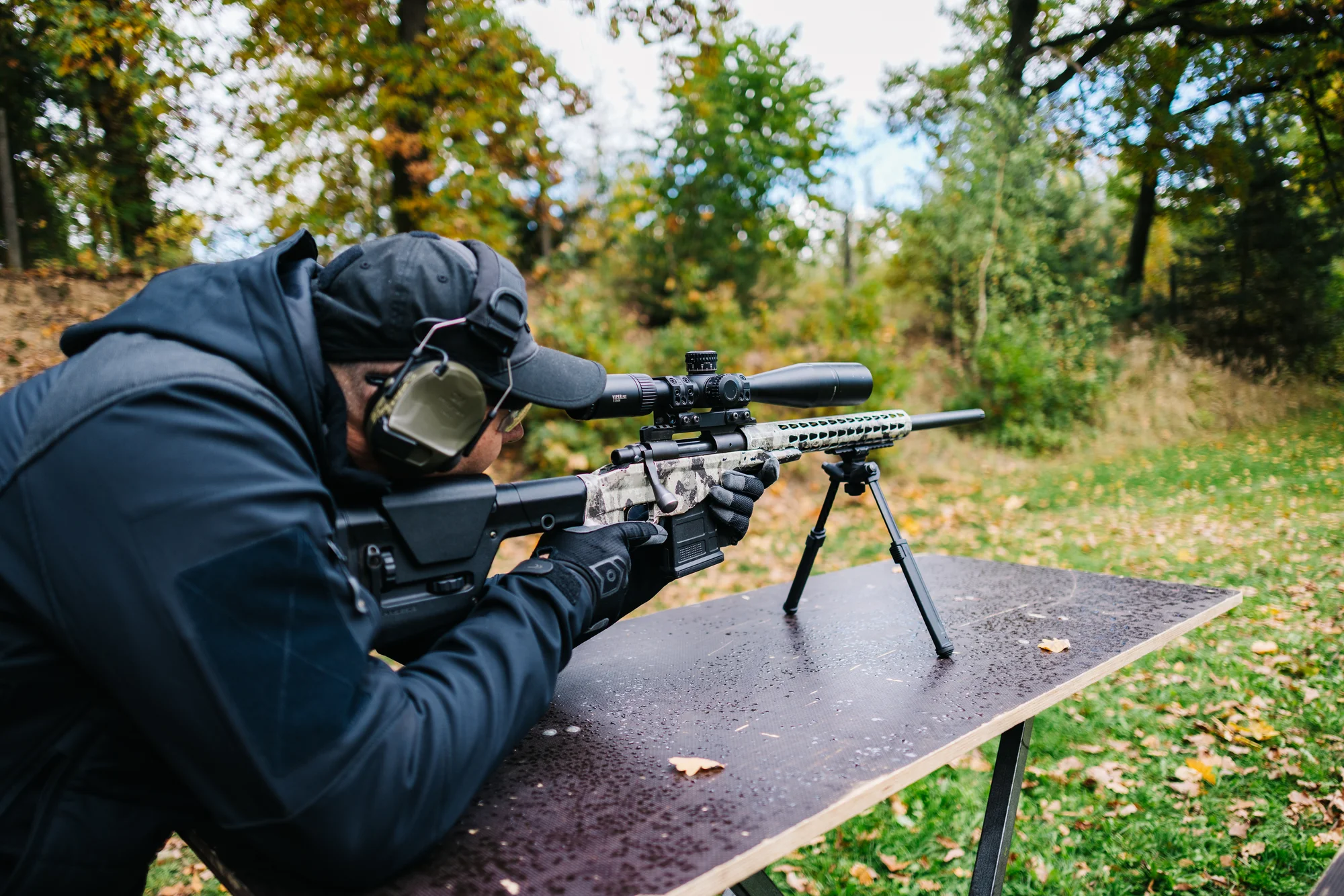 Dynamická zážitková střelba z krátkých i dlouhých zbraní, 114 výstřelů, 2–3 hodiny