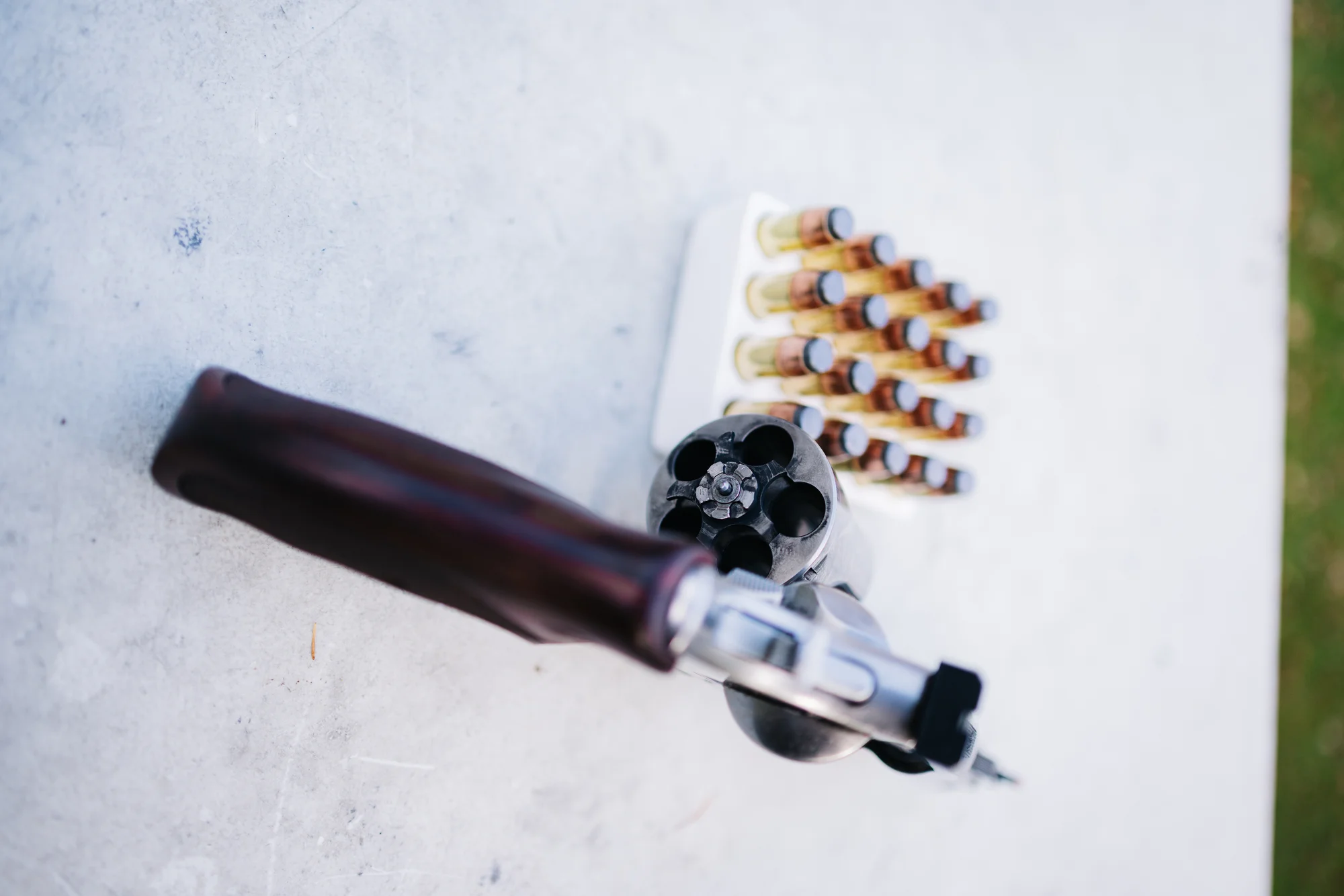 Dynamická zážitková střelba z krátkých i dlouhých zbraní, 114 výstřelů, 2–3 hodiny