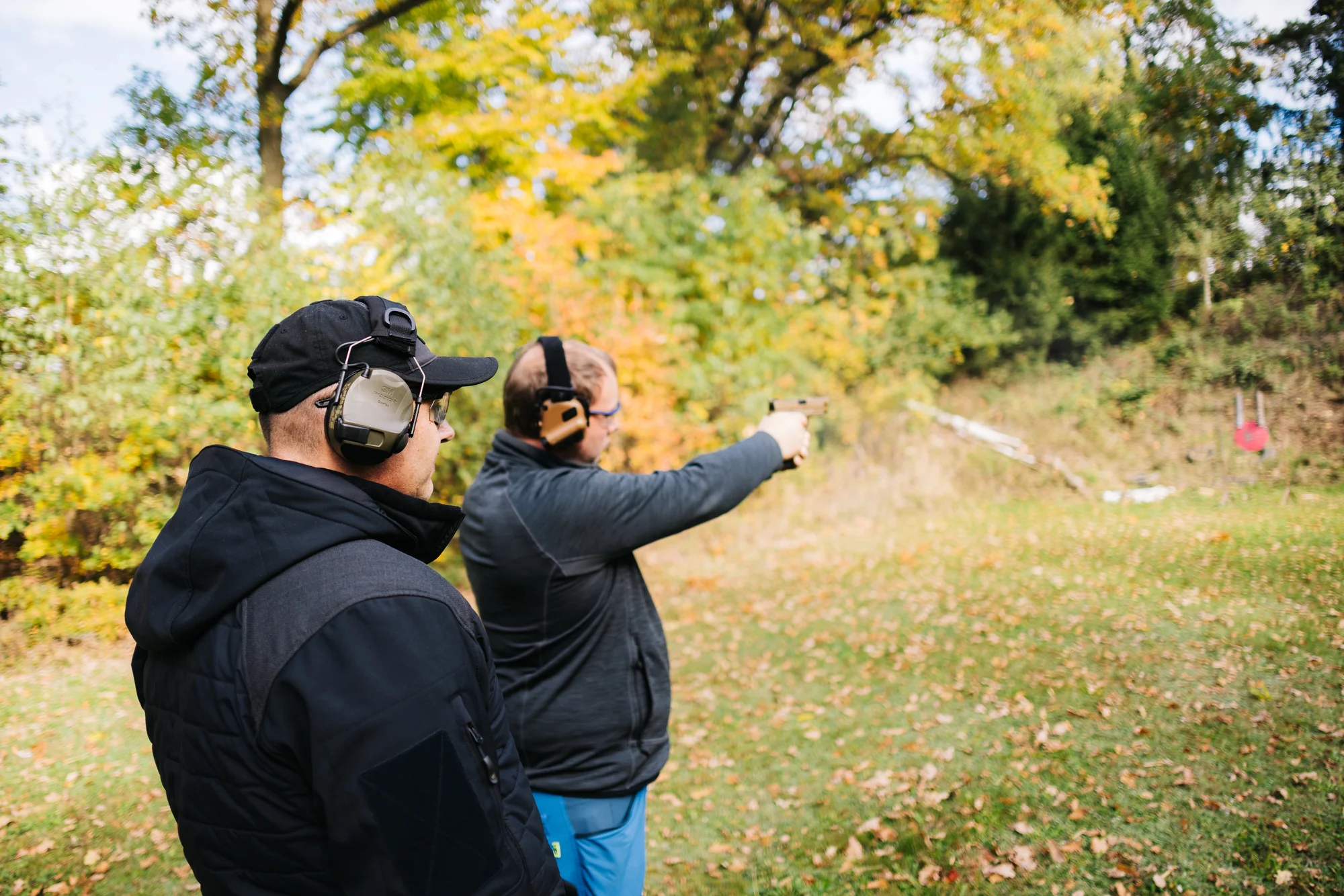 Dynamická zážitková střelba z krátkých i dlouhých zbraní, 114 výstřelů, 2–3 hodiny