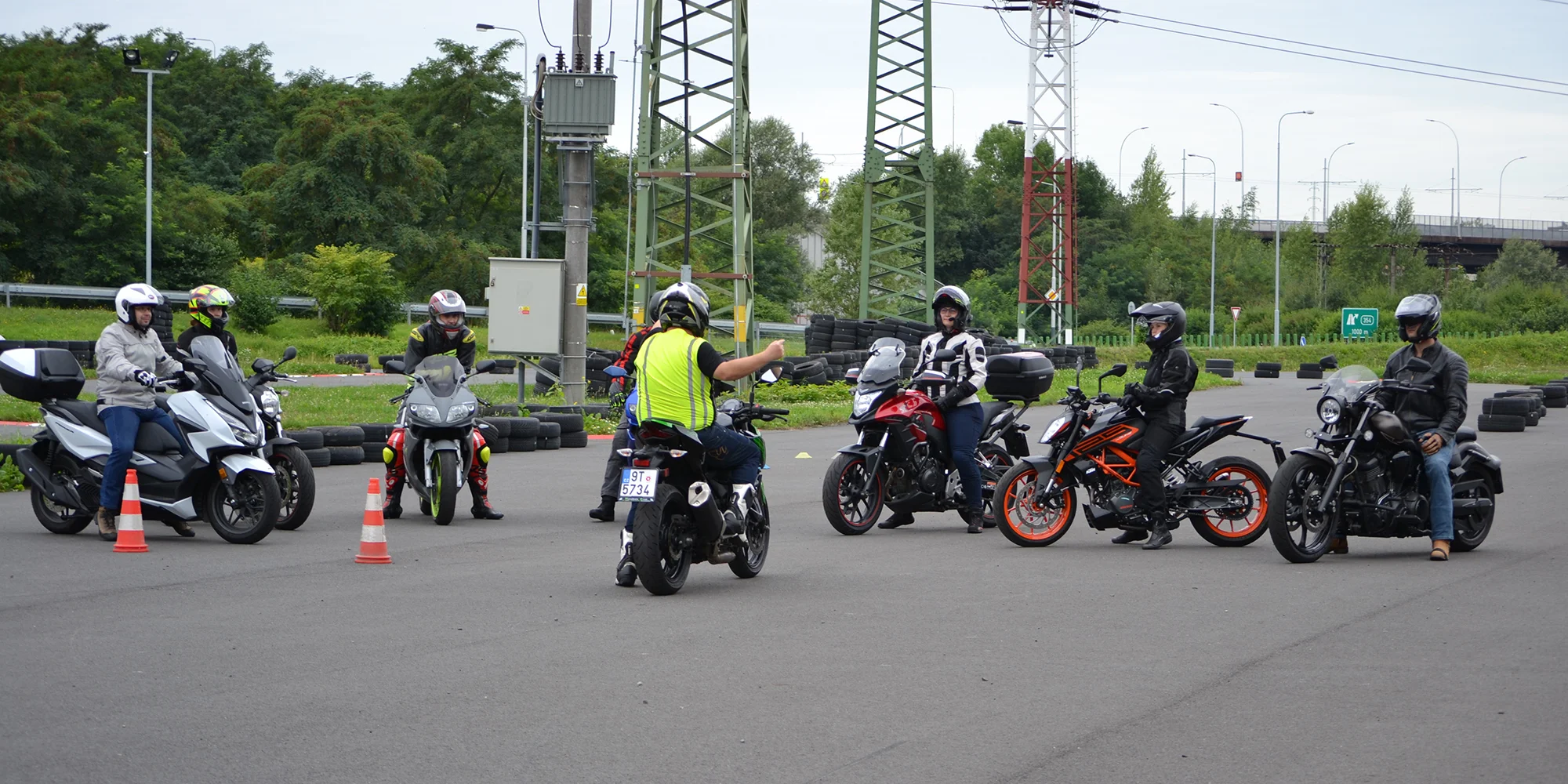 Celodenní kurz bezpečné jízdy na motorce v Ostravě