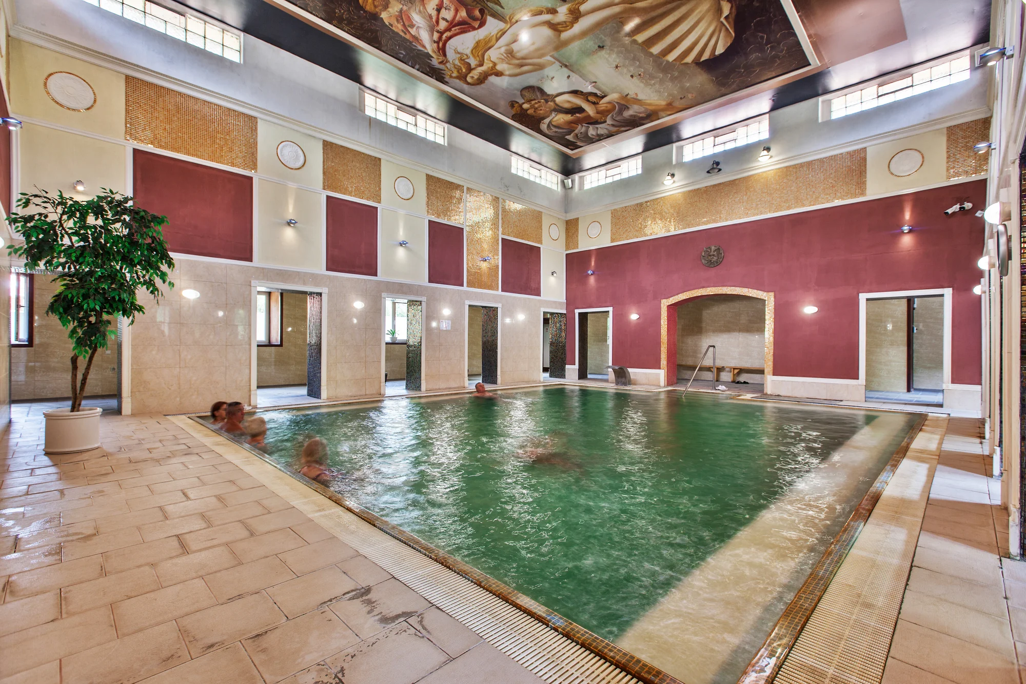 Fantastický odpočinek v lázních Sklené Teplice: ubytování se stravou a lázeňskými procedurami