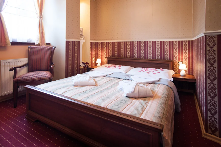 Fantastický odpočinek v lázních Sklené Teplice: ubytování se stravou a lázeňskými procedurami