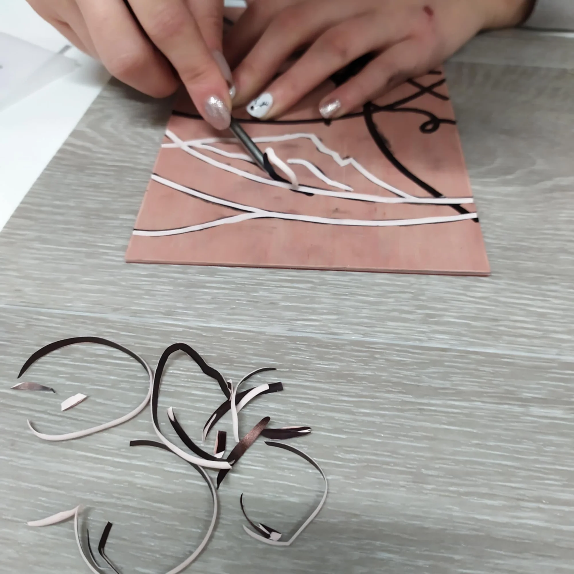 Semestrální kurz umělecké grafiky: 9 lekcí pro dospělé vč. pomůcek a závěrečné výstavy